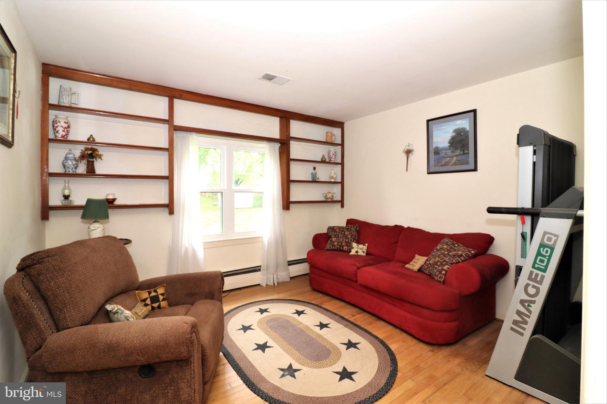 FOXHILLS - Residential