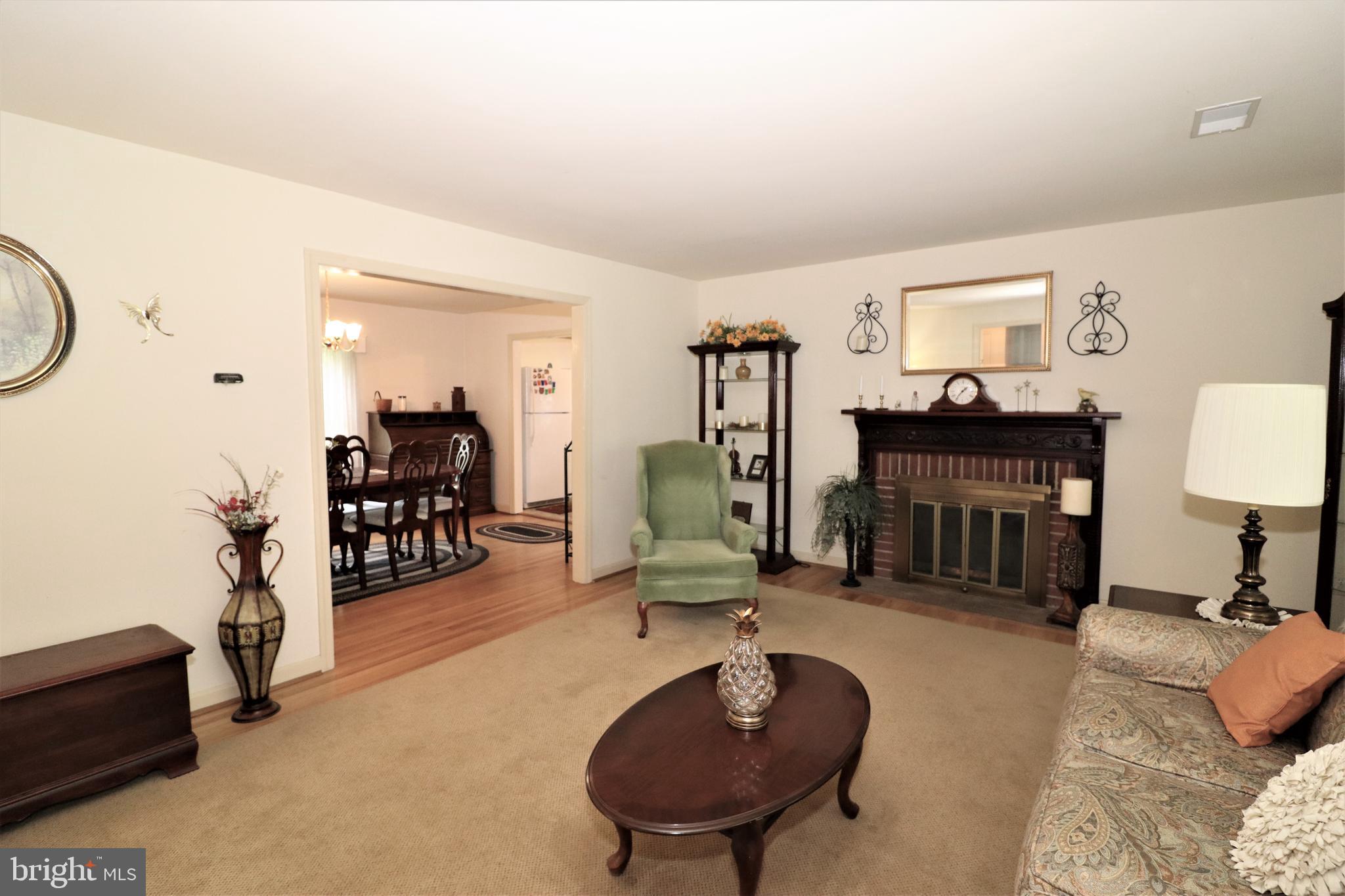 FOXHILLS - Residential