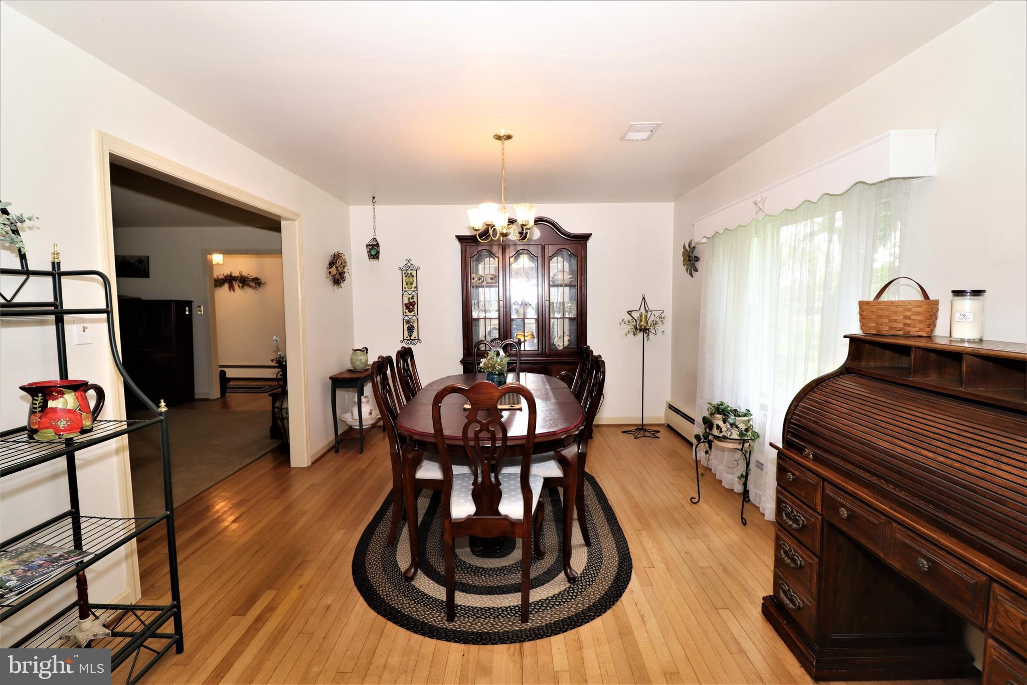 FOXHILLS - Residential