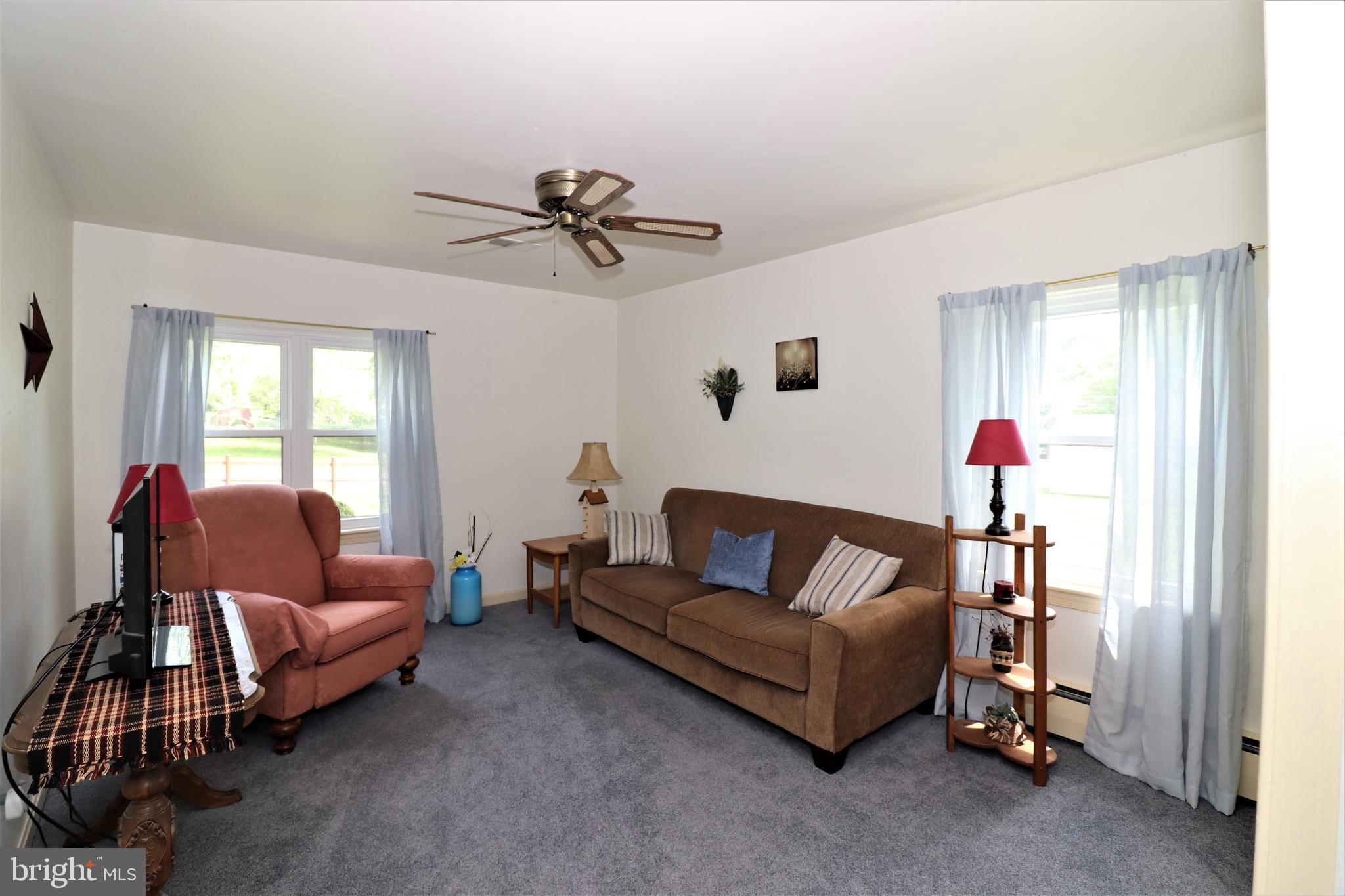 FOXHILLS - Residential