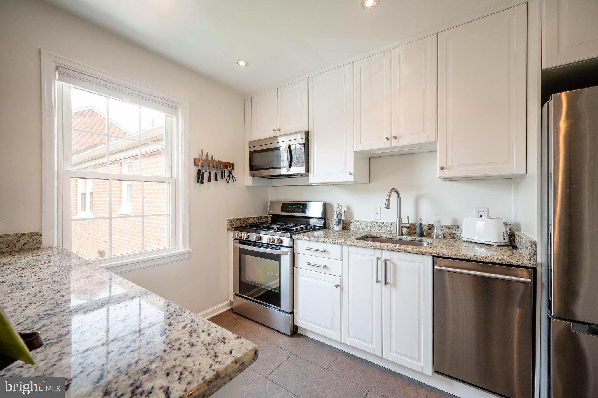 BELLE VIEW CONDOMINIUMS - Residential