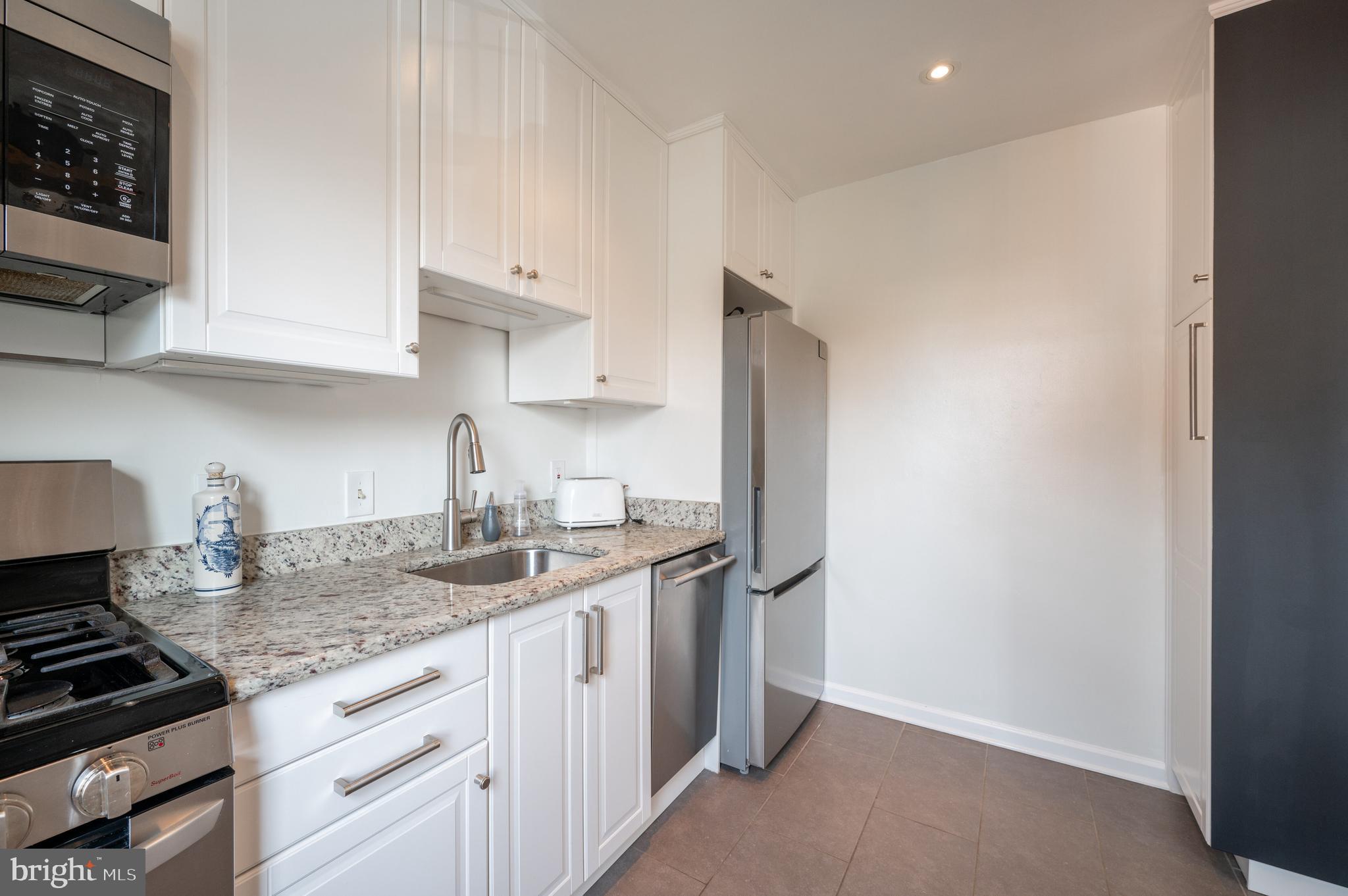 BELLE VIEW CONDOMINIUMS - Residential