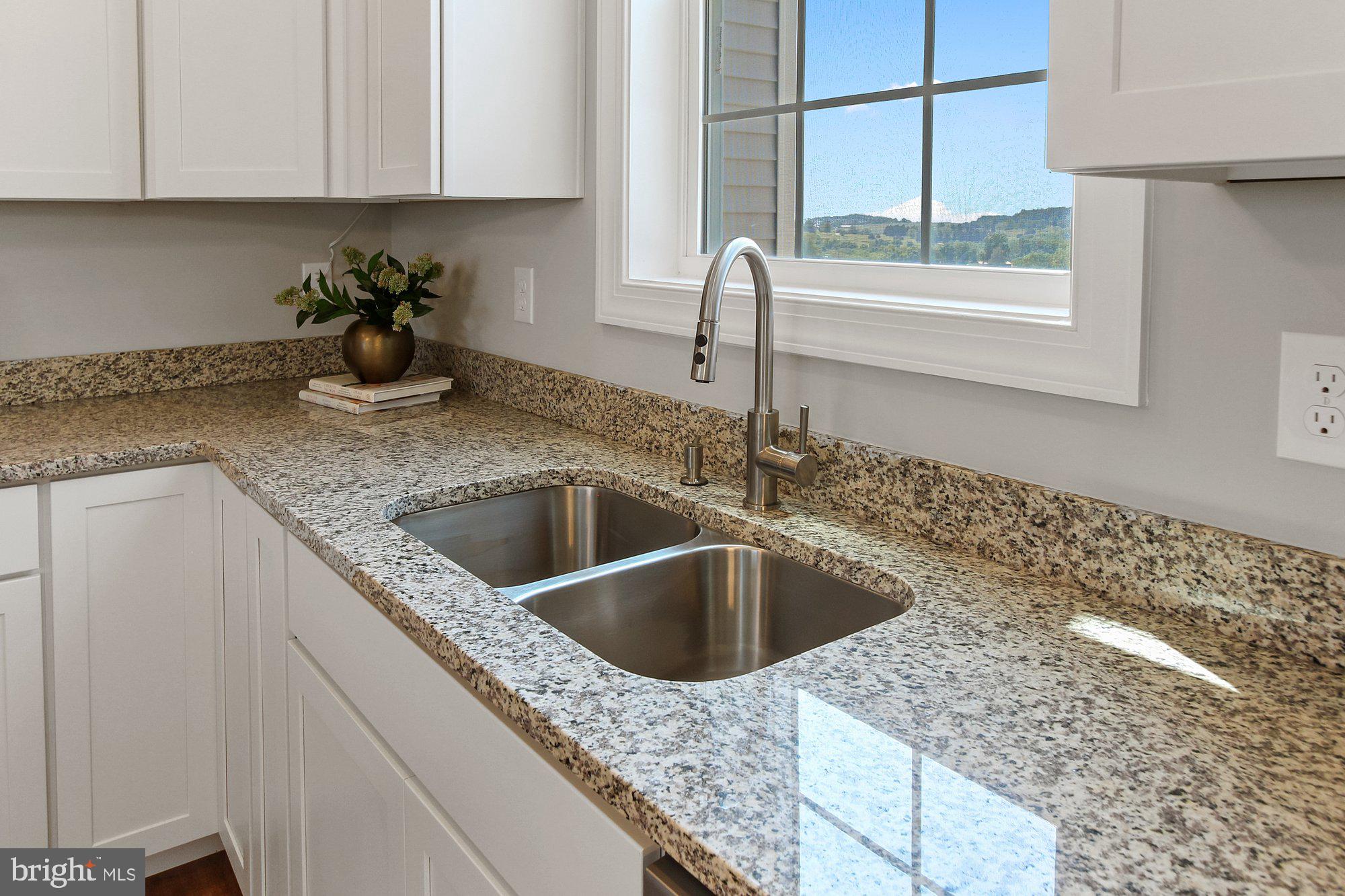 HUDSON RIDGE - Residential