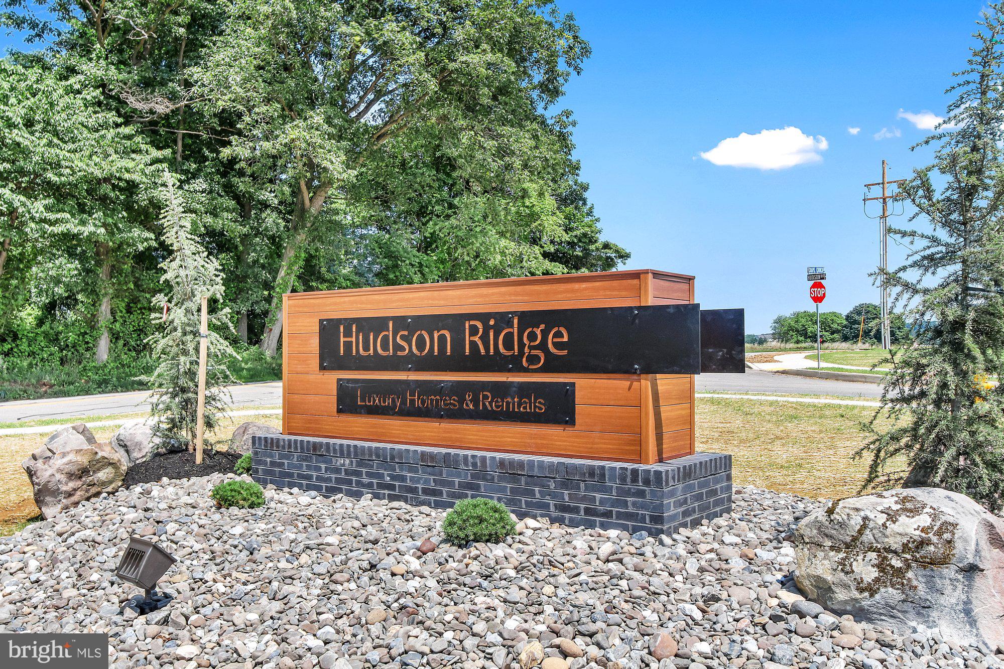 HUDSON RIDGE - Residential