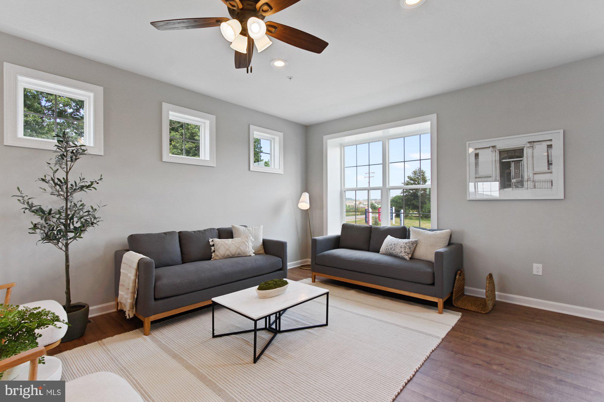 HUDSON RIDGE - Residential