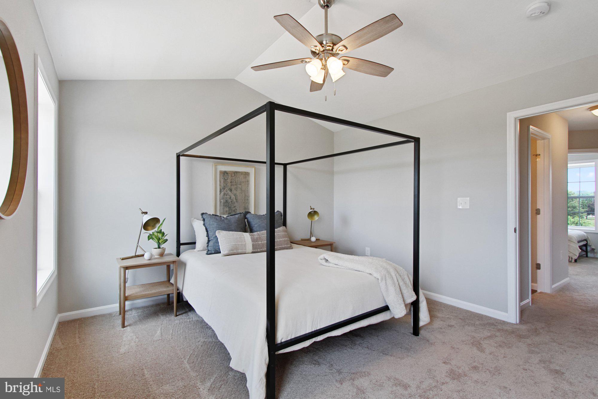 HUDSON RIDGE - Residential