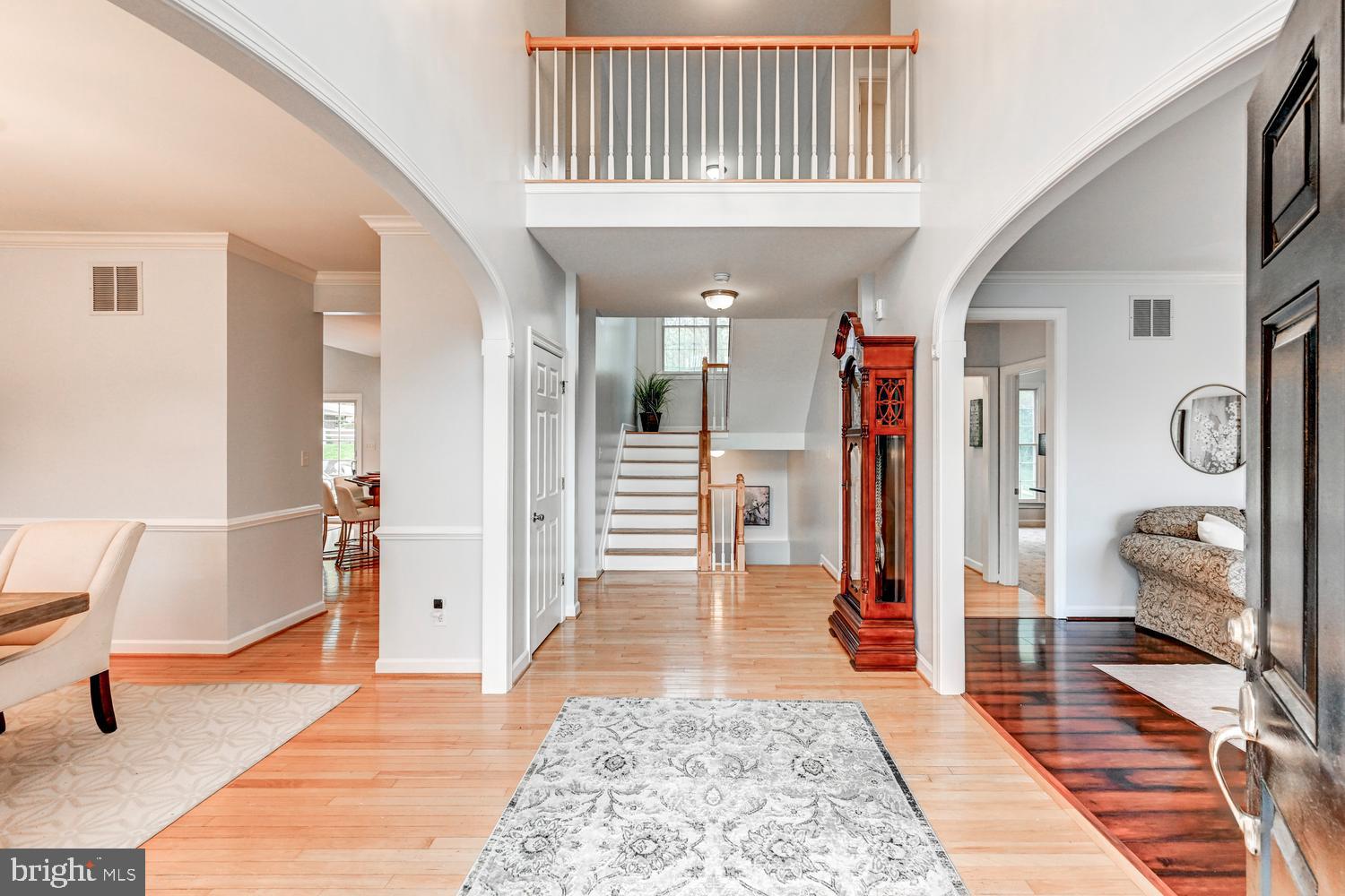 1105 BLUEBIRD COURT E