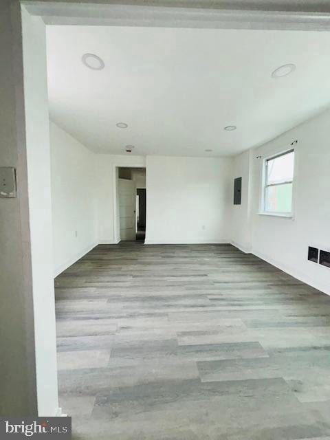 2029 E TIOGA STREET 2ND FL