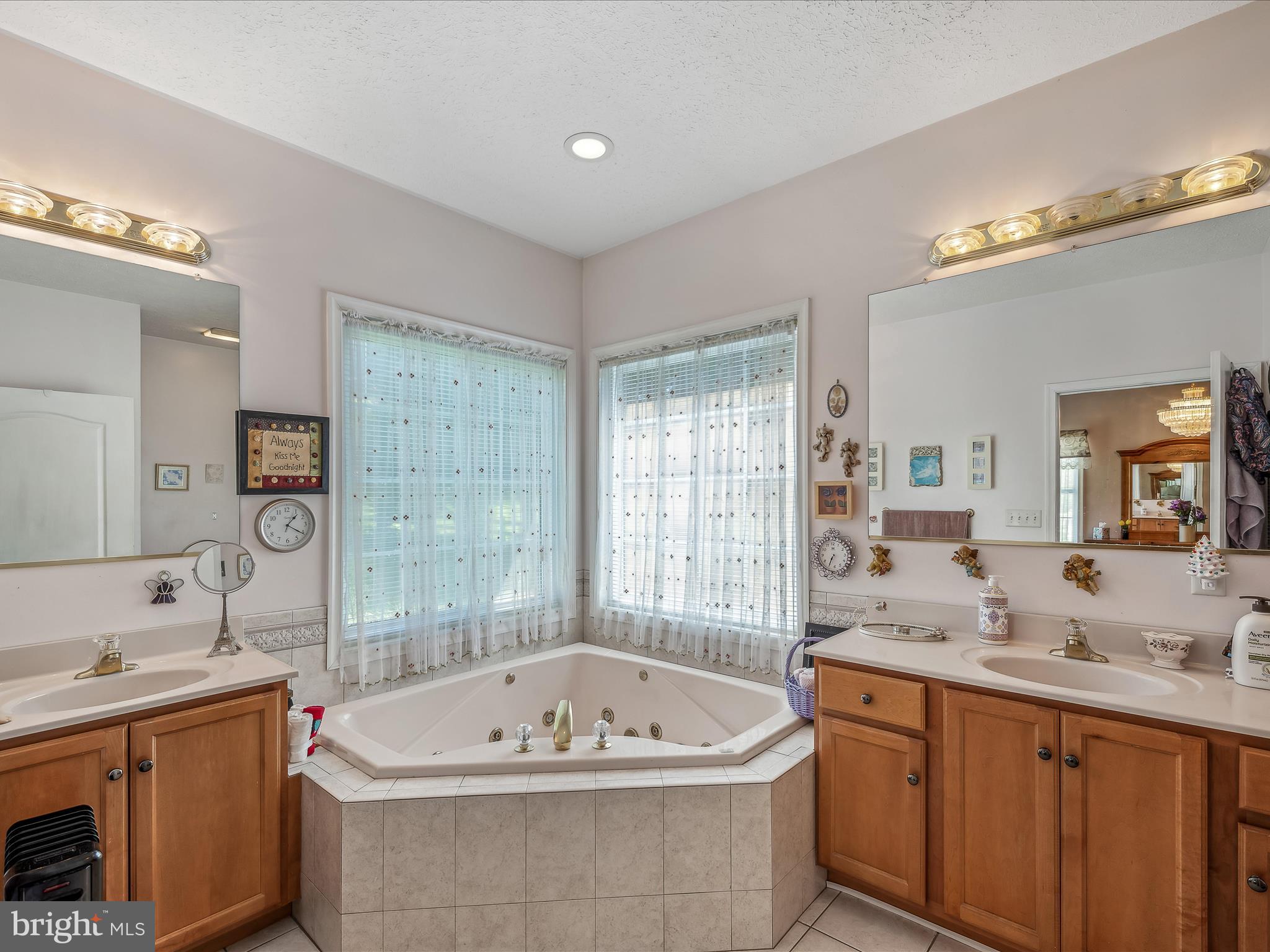 THE CORNERS AT ARDEN - Residential