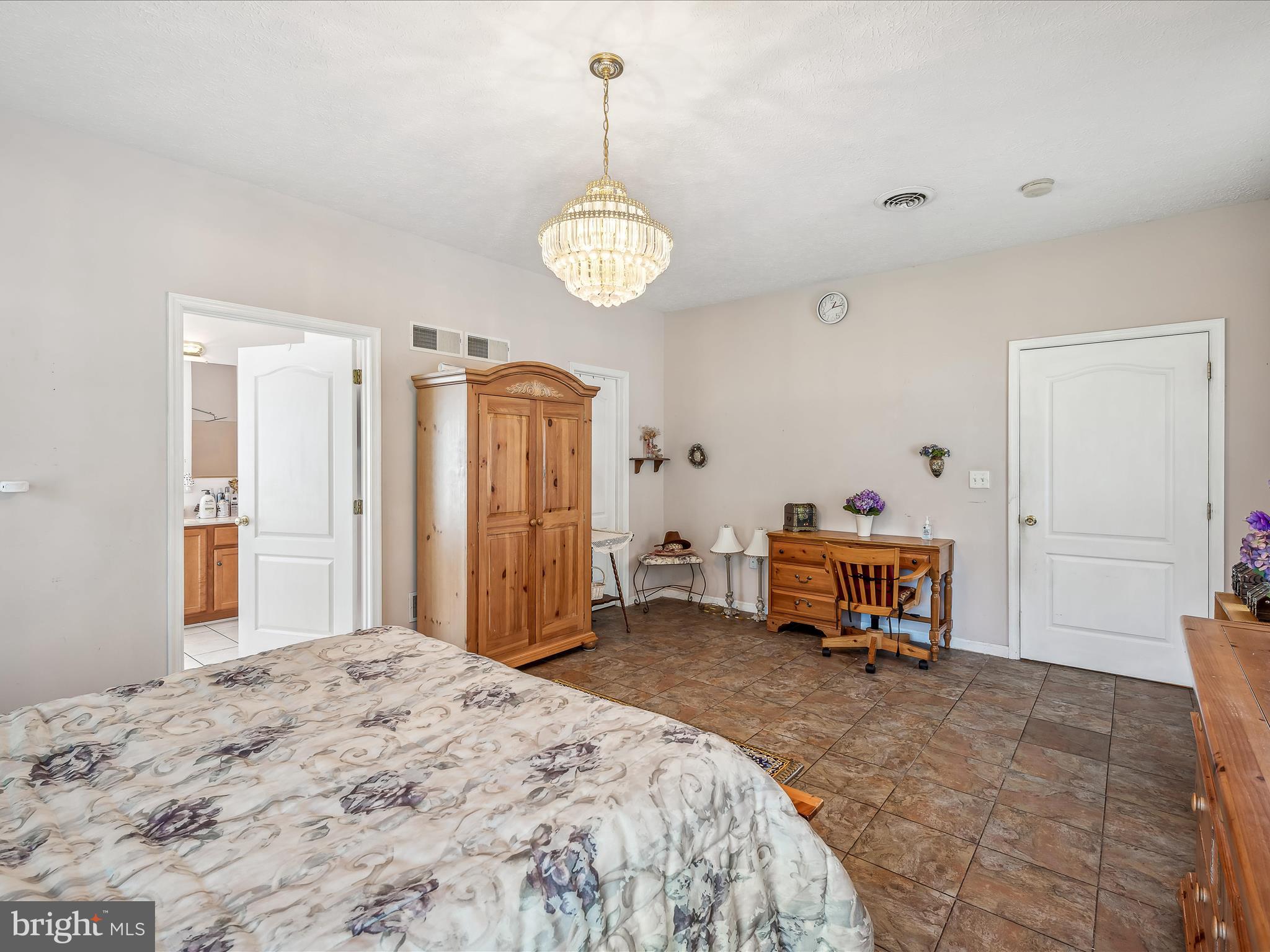 THE CORNERS AT ARDEN - Residential