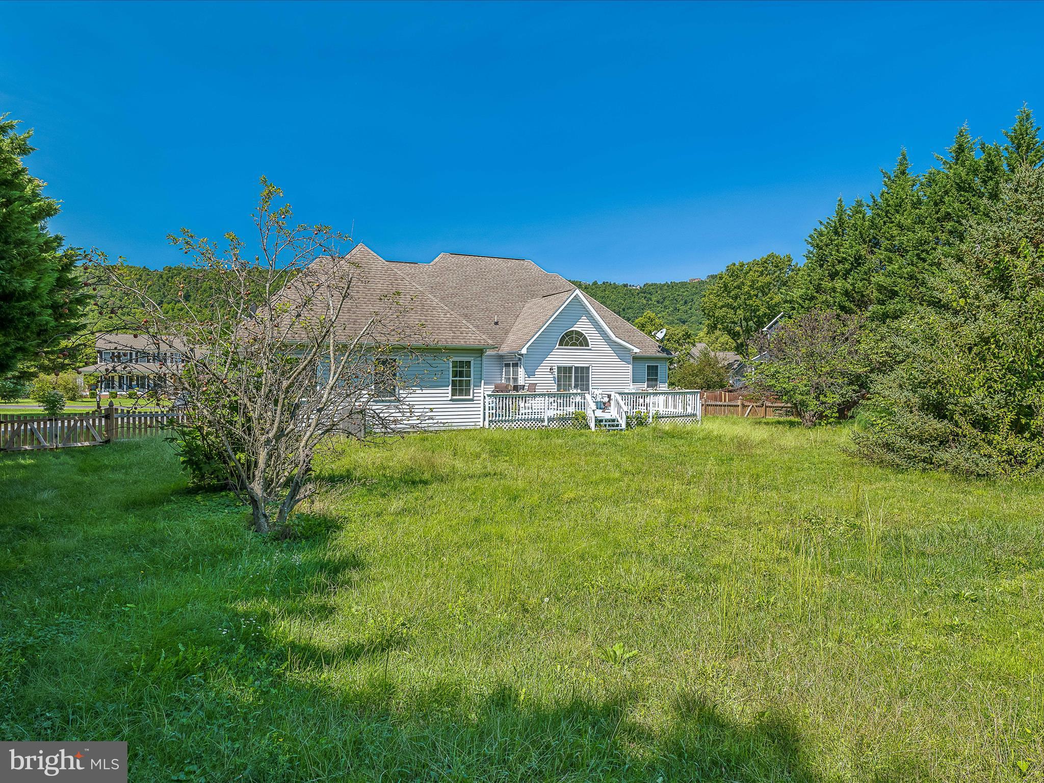 THE CORNERS AT ARDEN - Residential