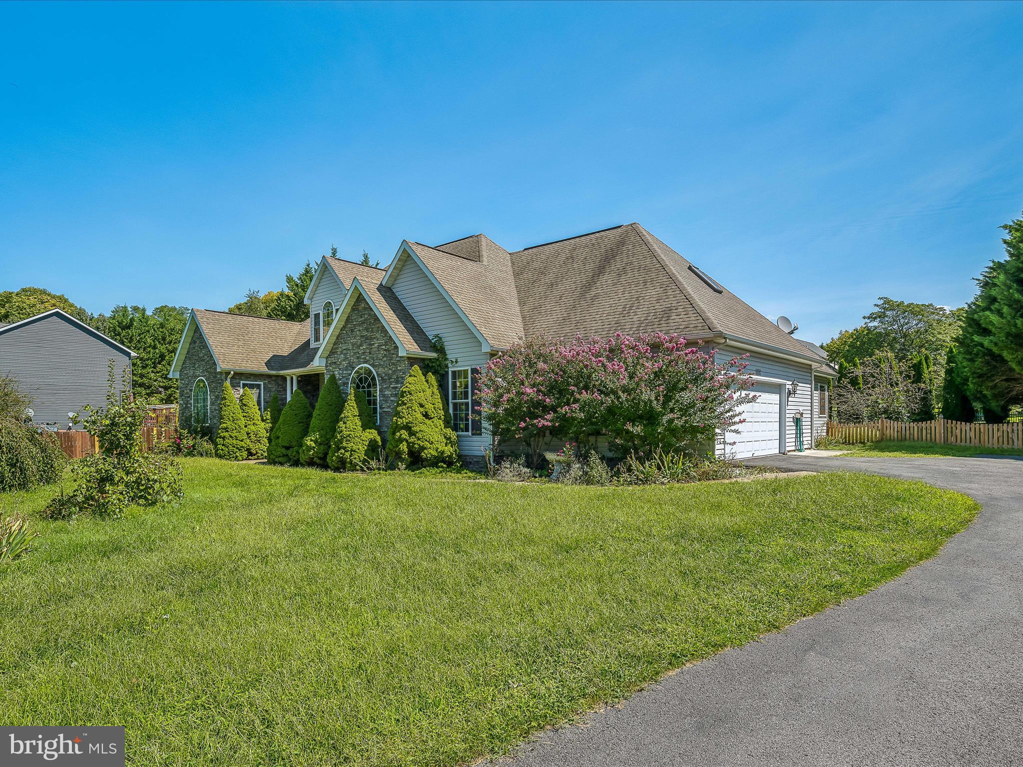 THE CORNERS AT ARDEN - Residential