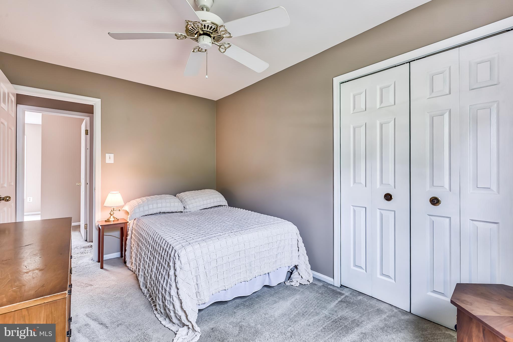 COLLEGE HILLS - Residential