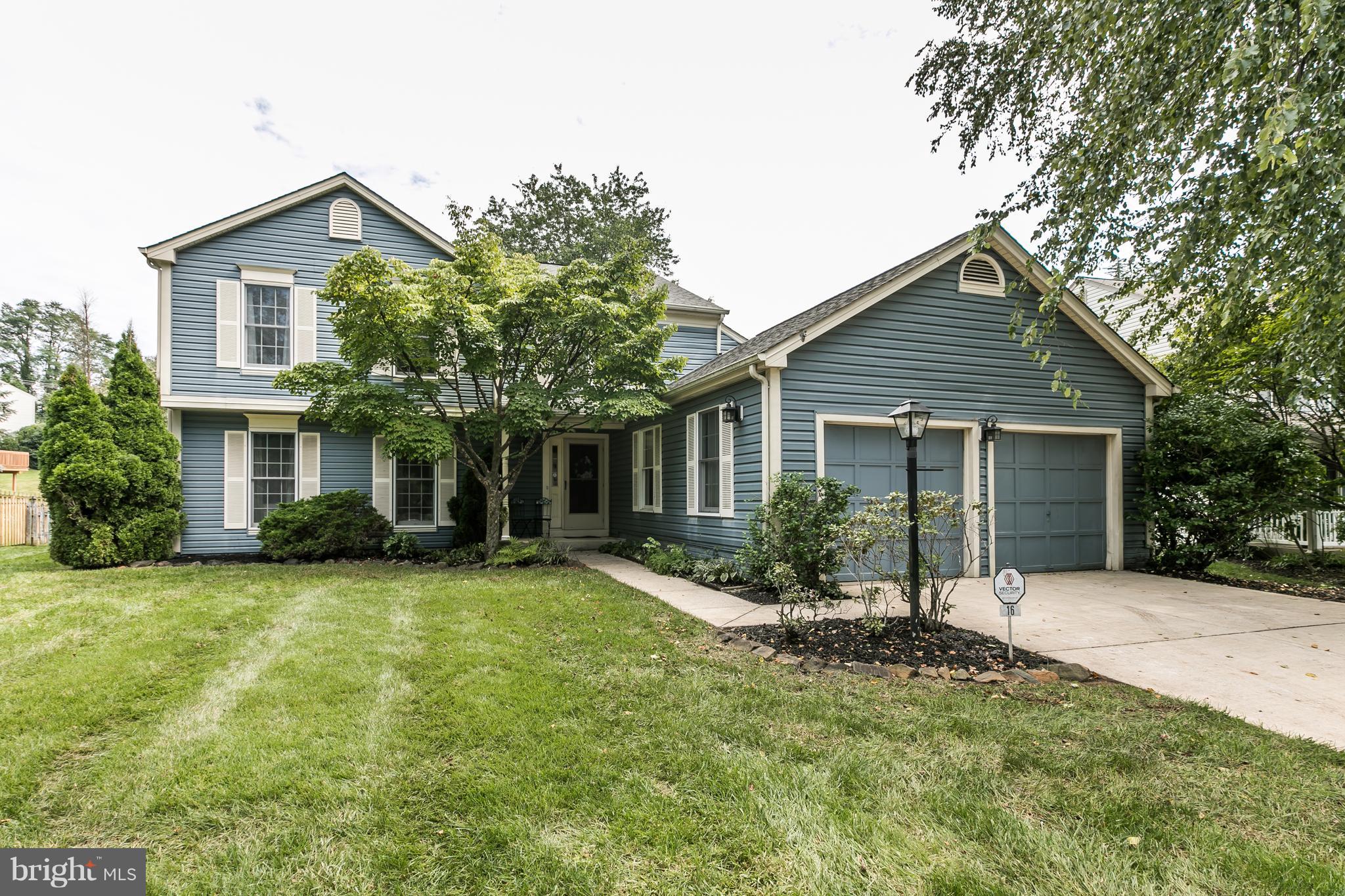 COLLEGE HILLS - Residential