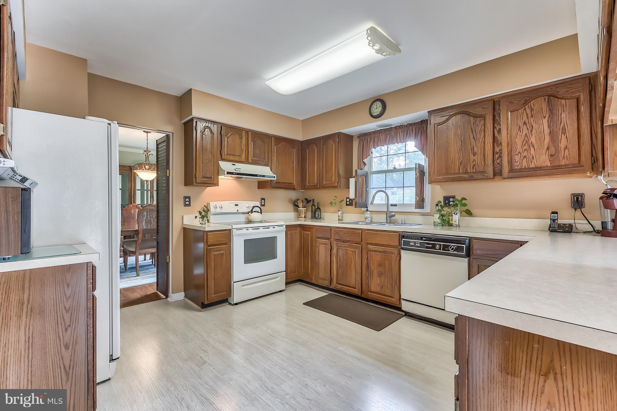 COLLEGE HILLS - Residential