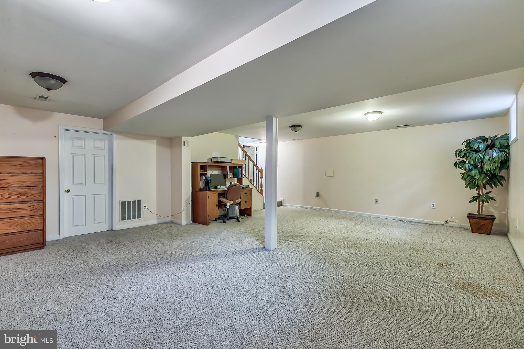 COLLEGE HILLS - Residential