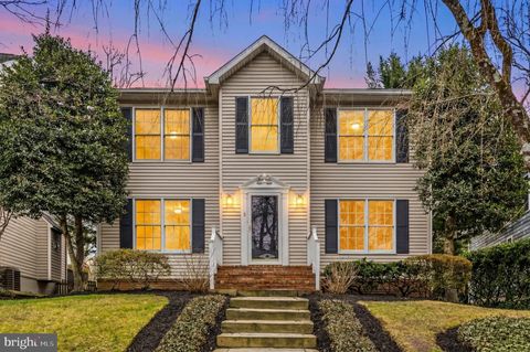 8 WYOMING COURT BETHESDA MD 20816