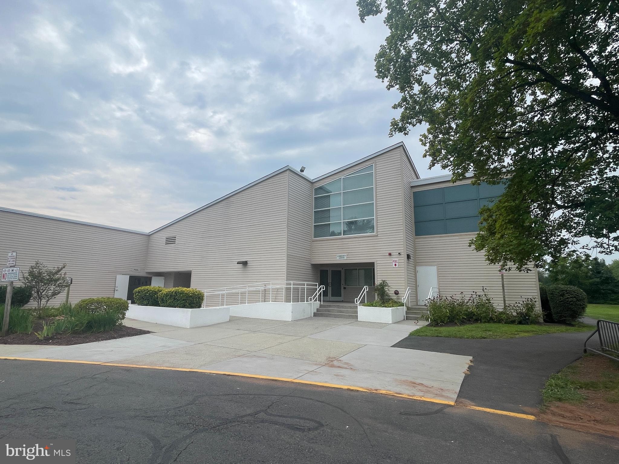 SUGARLAND RUN - Residential