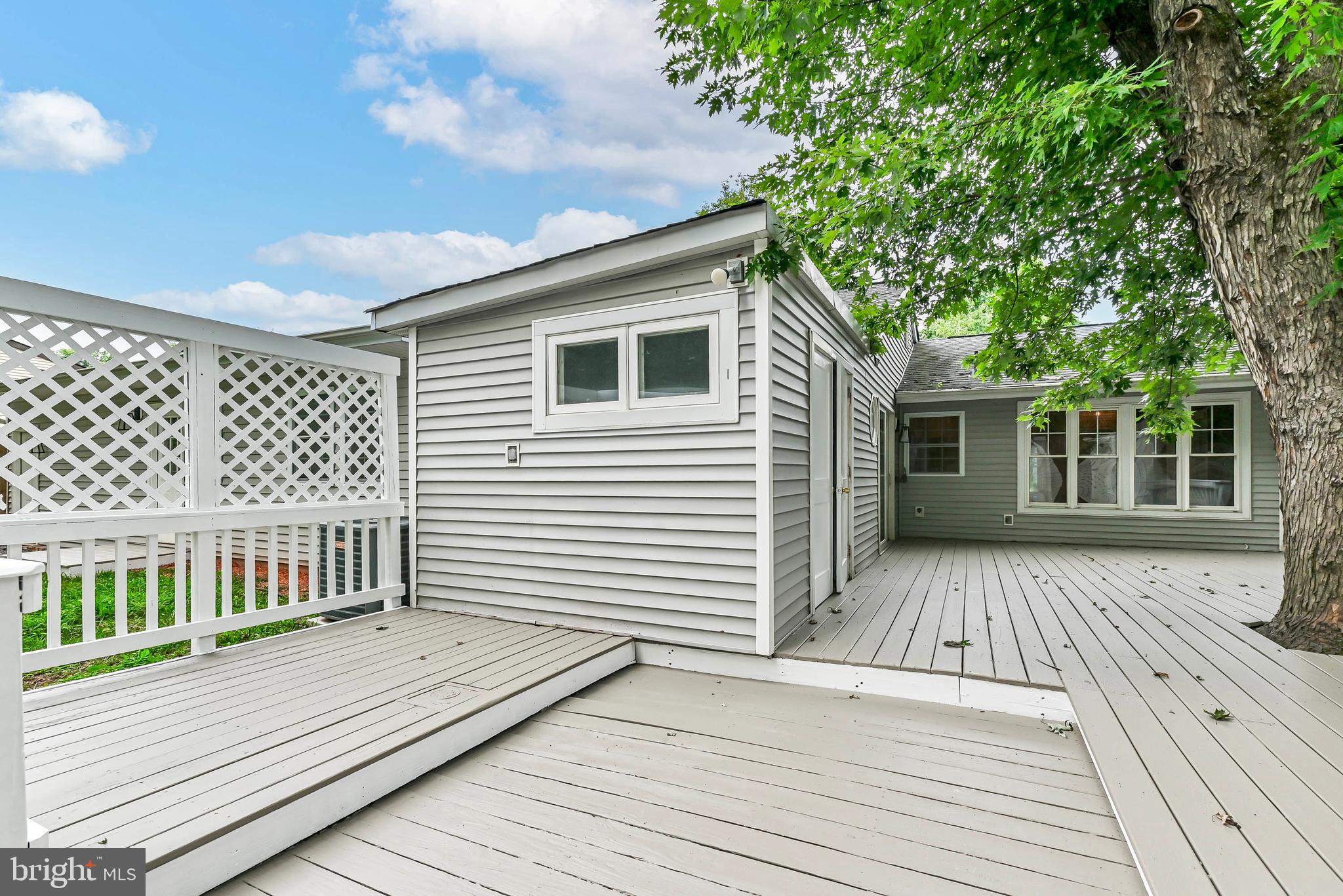 SUGARLAND RUN - Residential