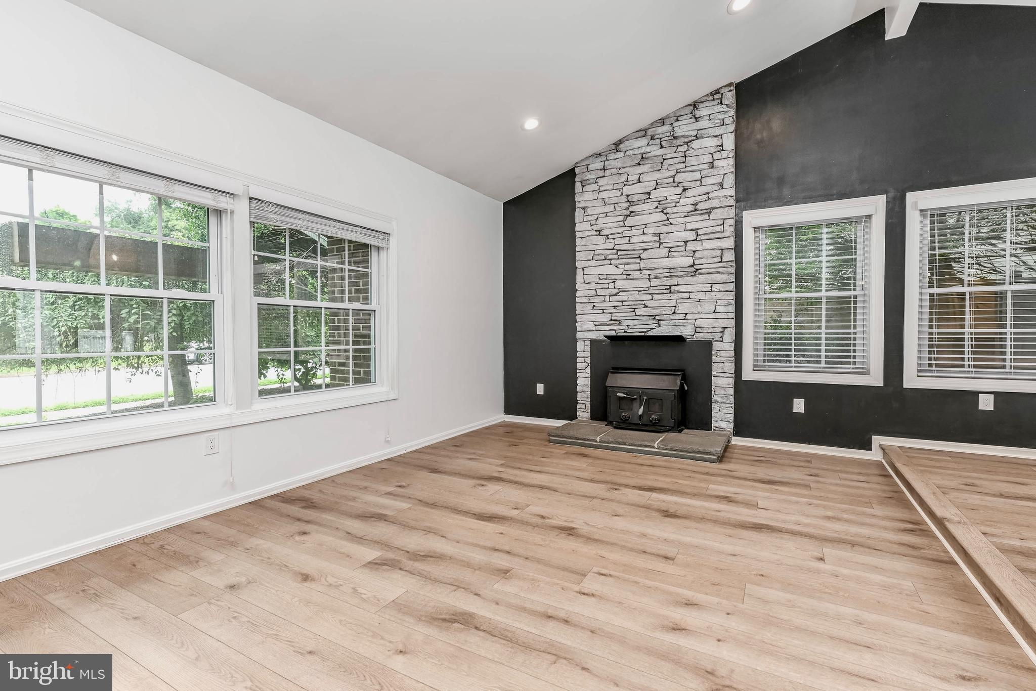 SUGARLAND RUN - Residential