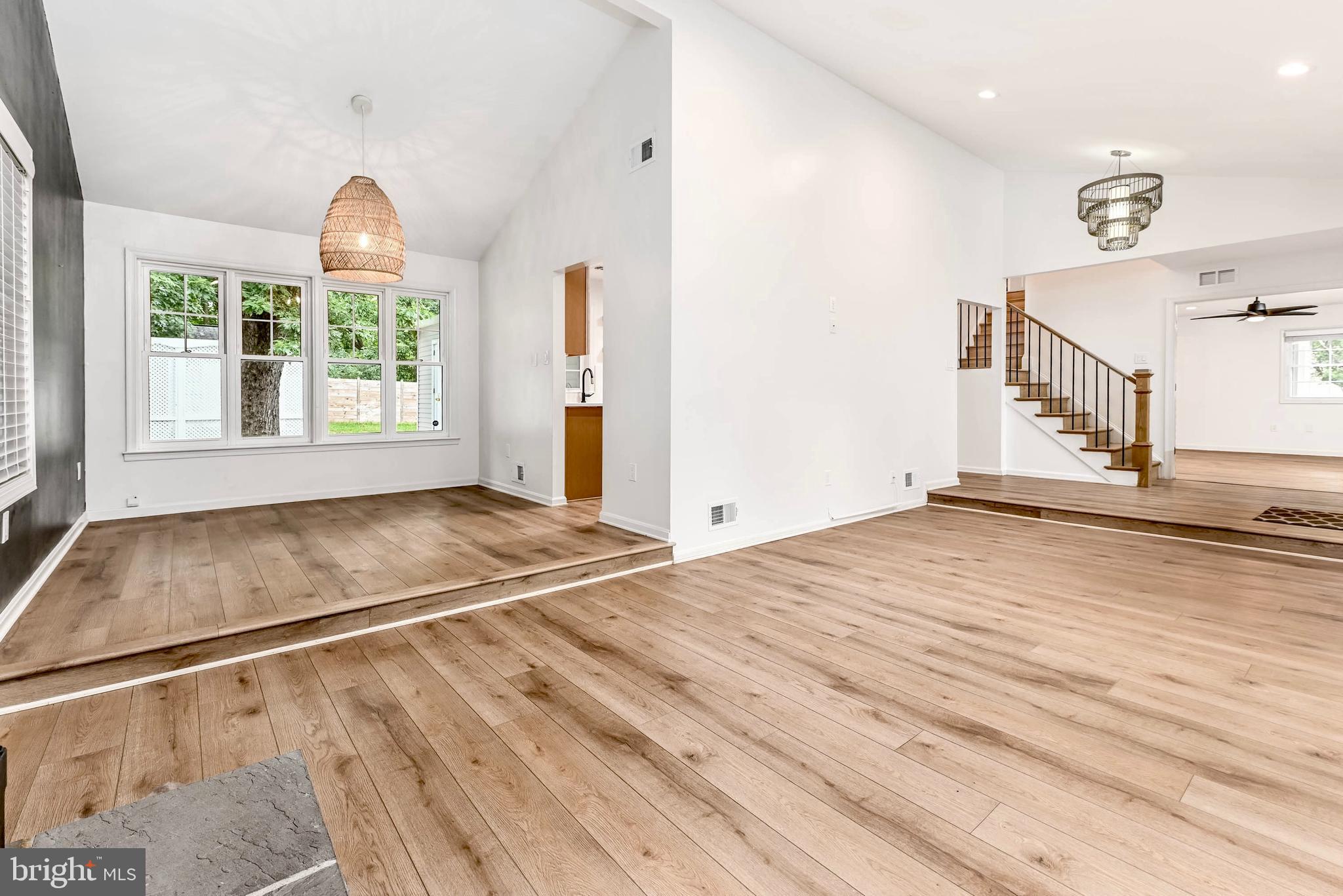 SUGARLAND RUN - Residential