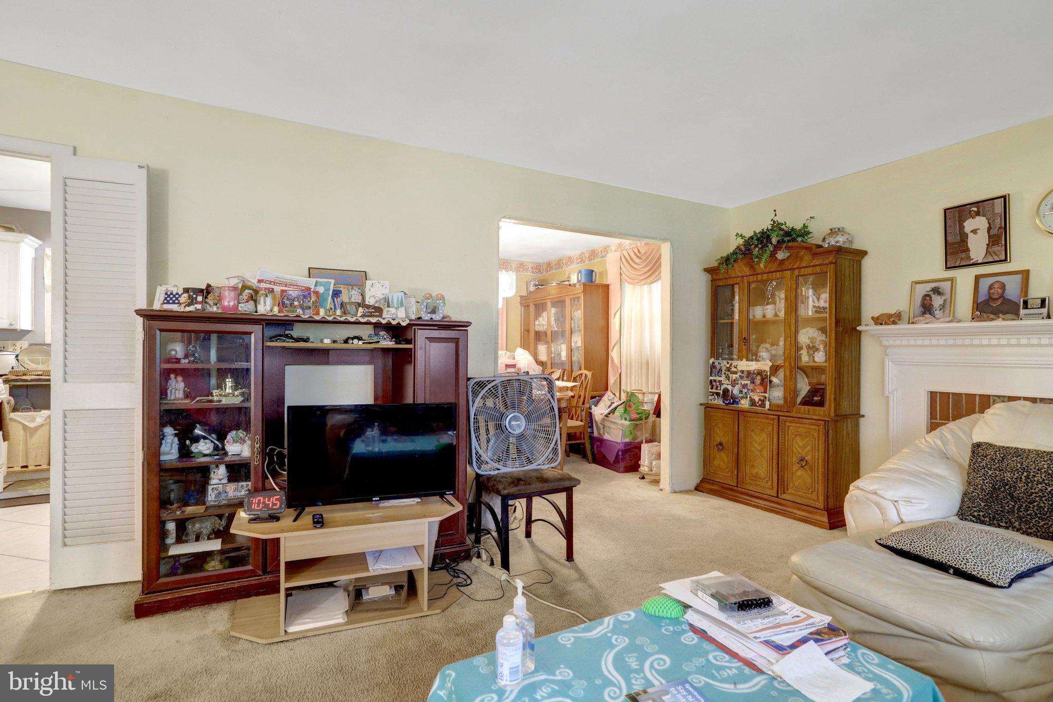 5619 CORNISH WAY