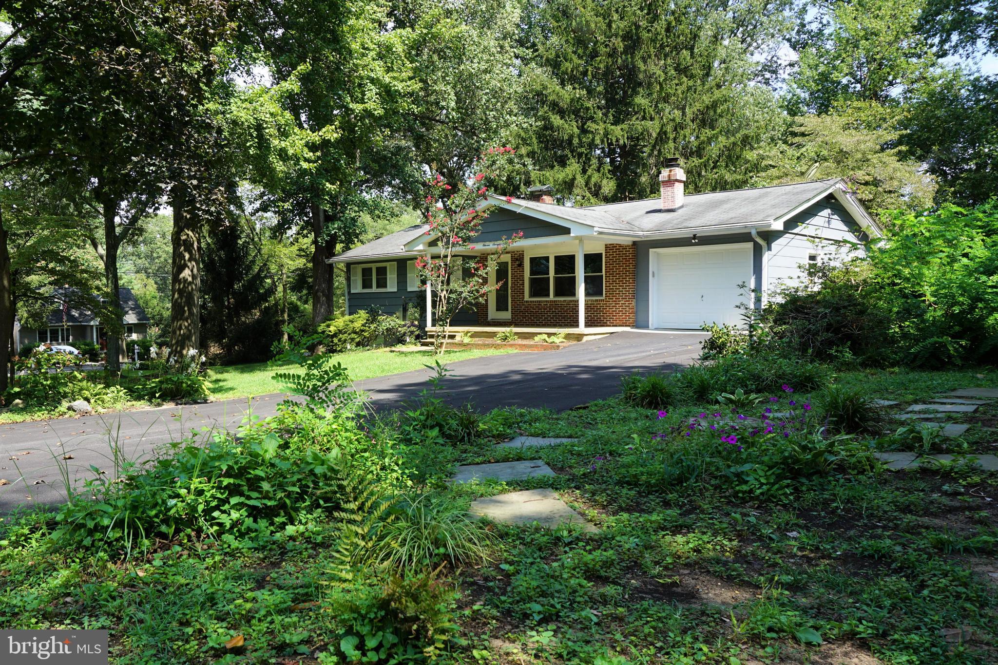 RUBERT MANOR - Residential