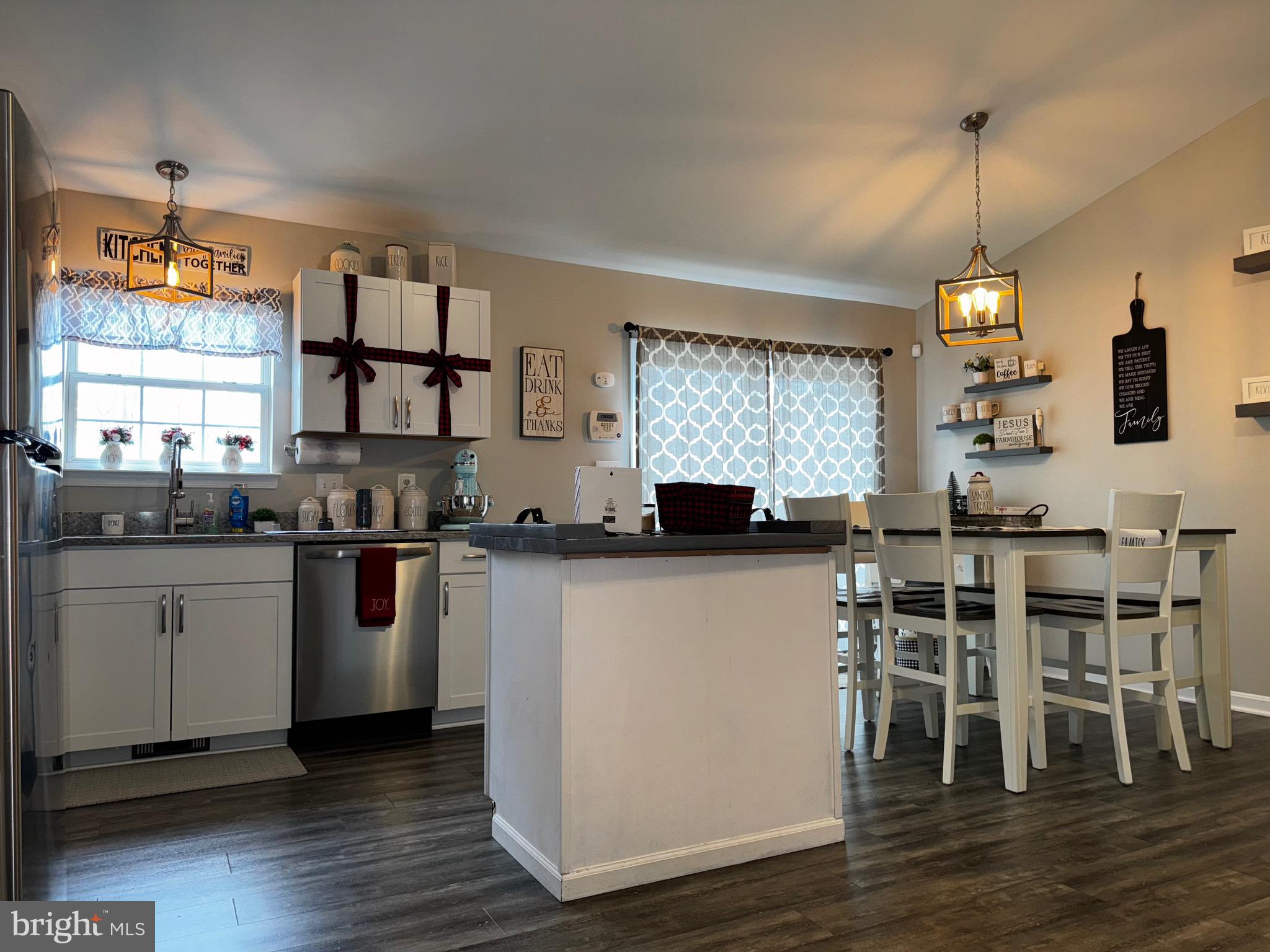 SYCAMORE VILLAGE - Residential