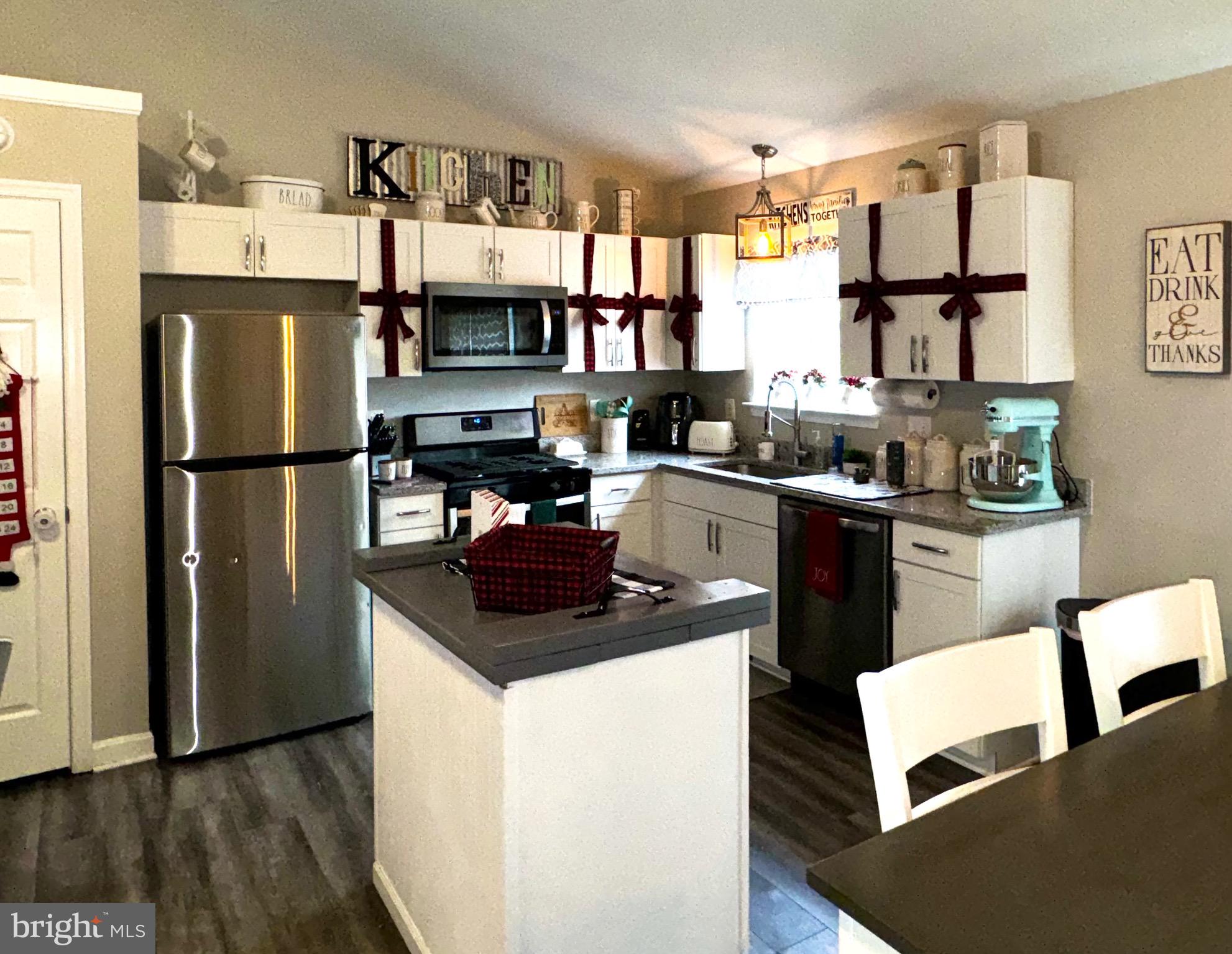 SYCAMORE VILLAGE - Residential