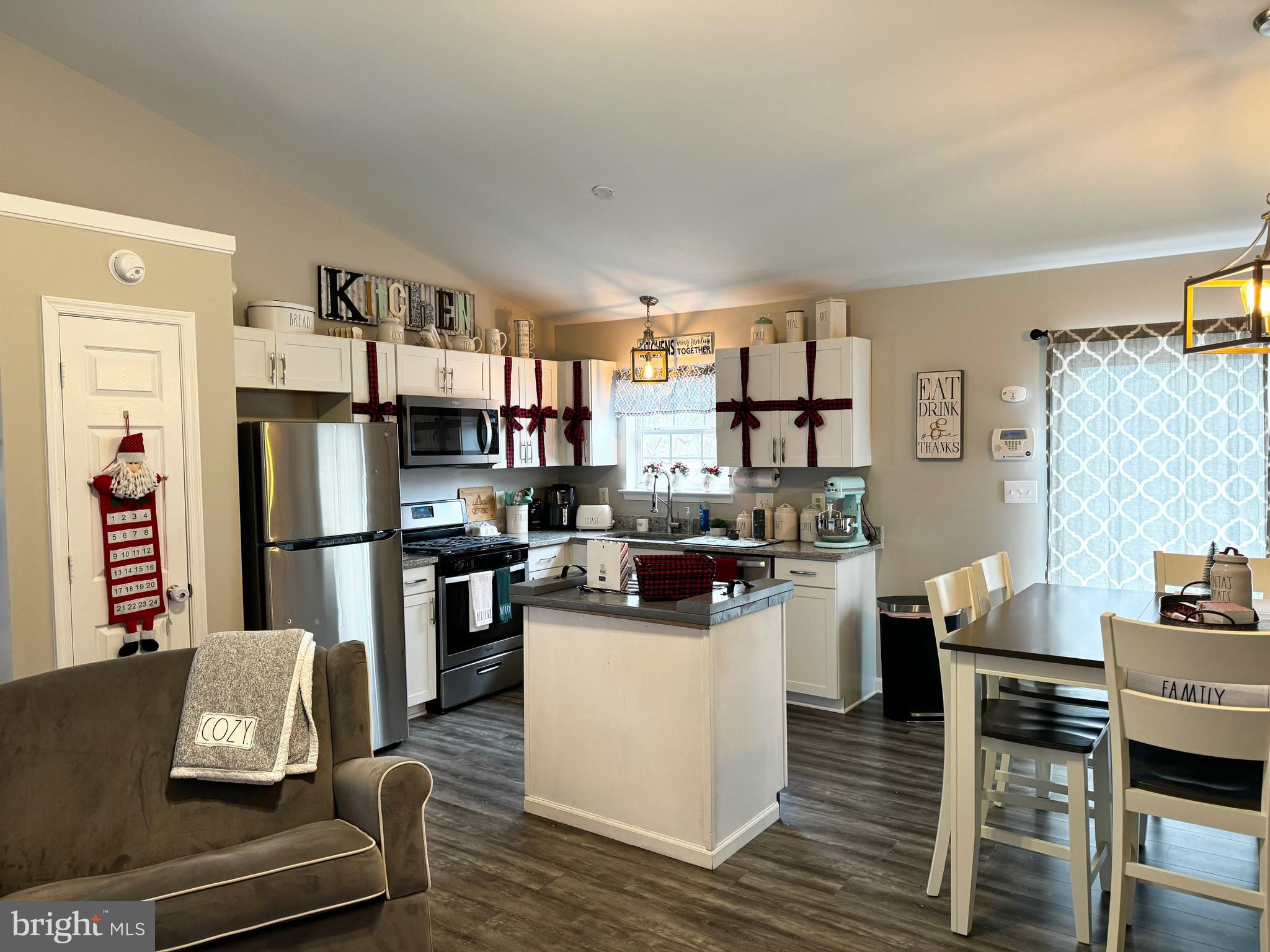 SYCAMORE VILLAGE - Residential