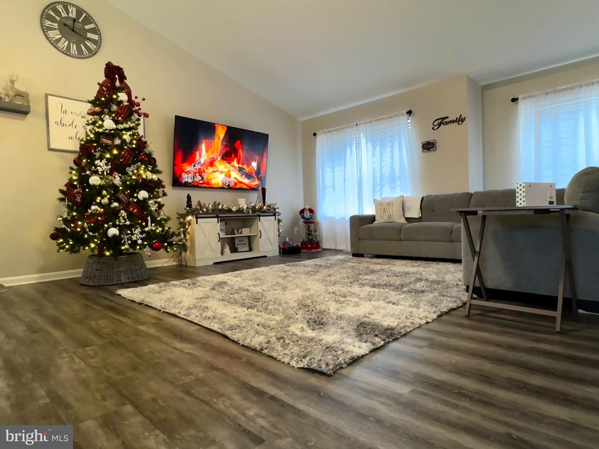 SYCAMORE VILLAGE - Residential