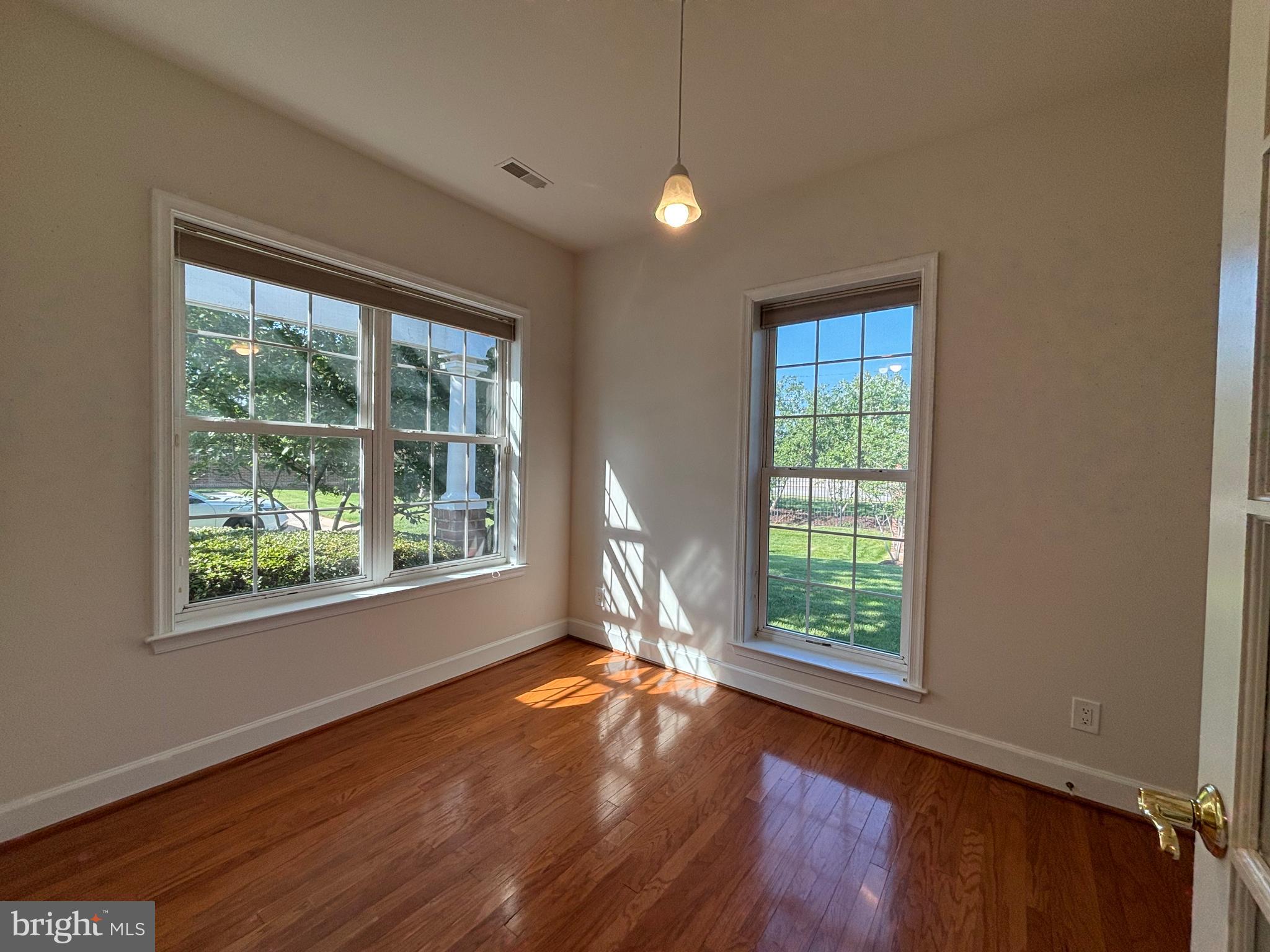8861 WHITE ORCHID PLACE