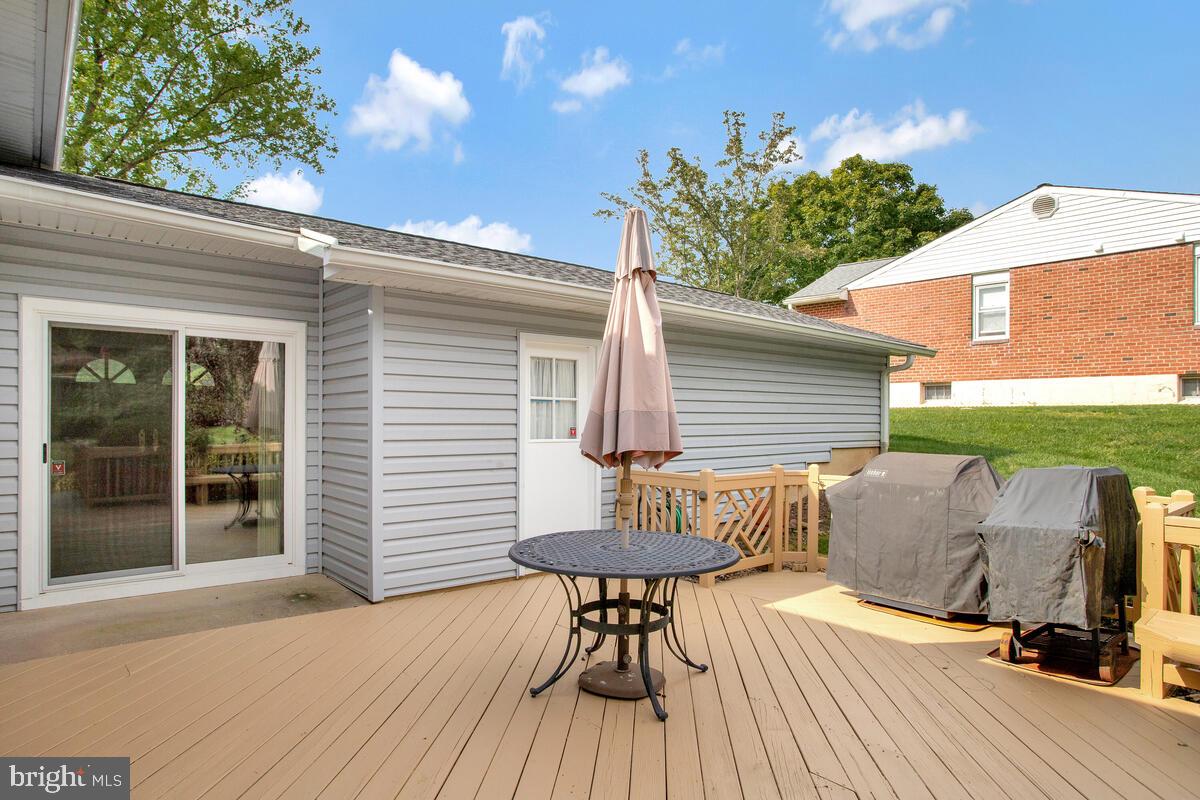 PINE ORCHARD MEADOWS - Residential