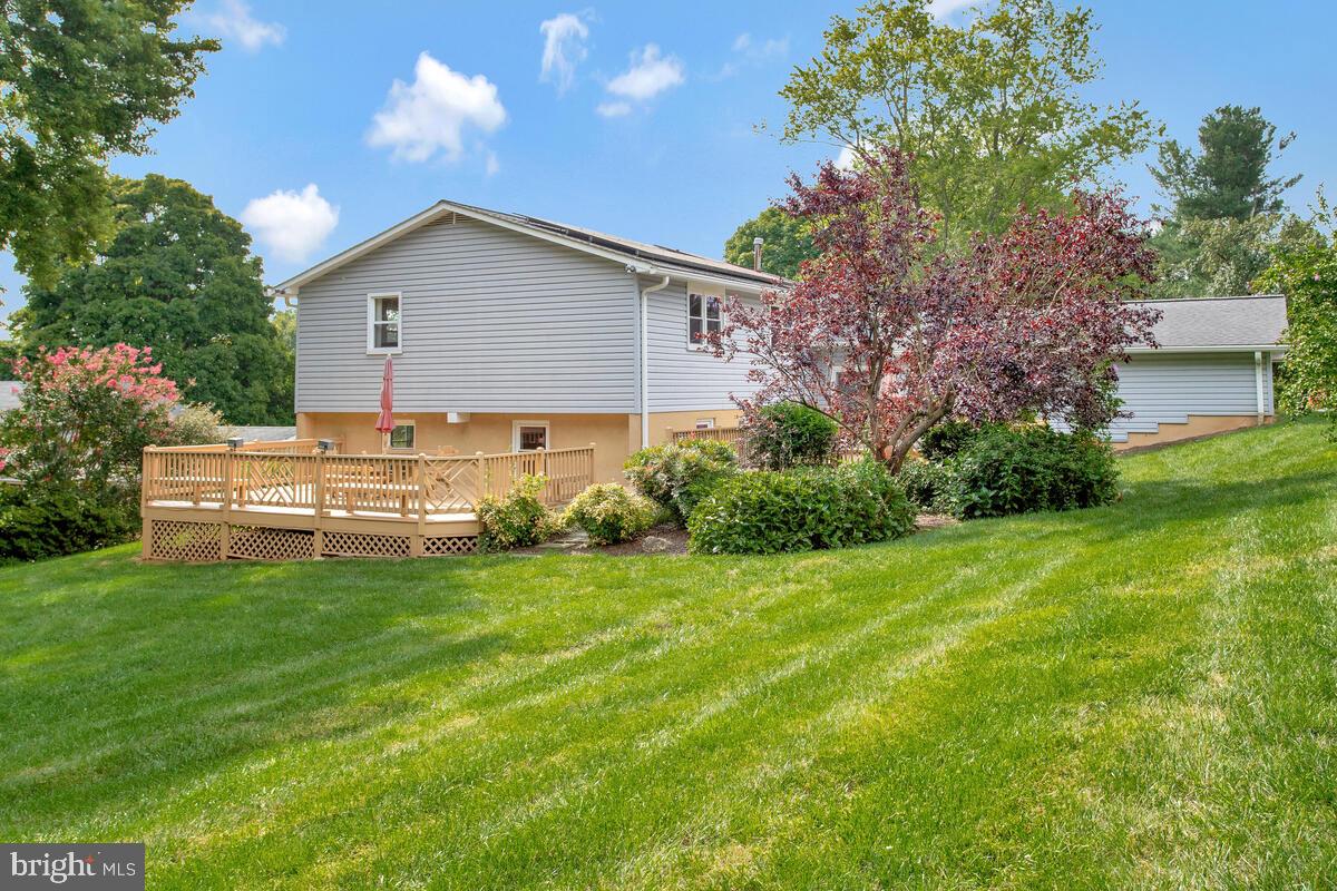 PINE ORCHARD MEADOWS - Residential