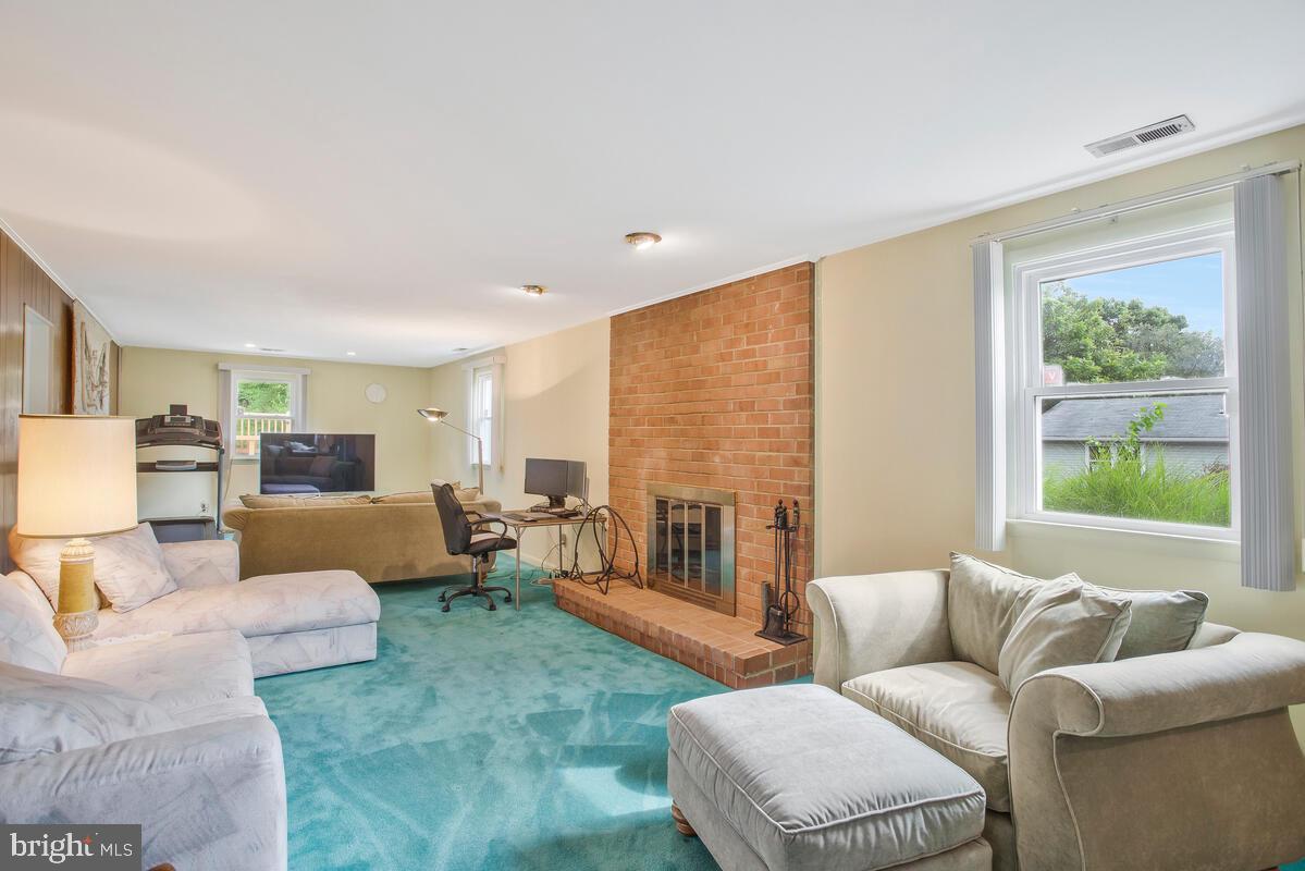 PINE ORCHARD MEADOWS - Residential