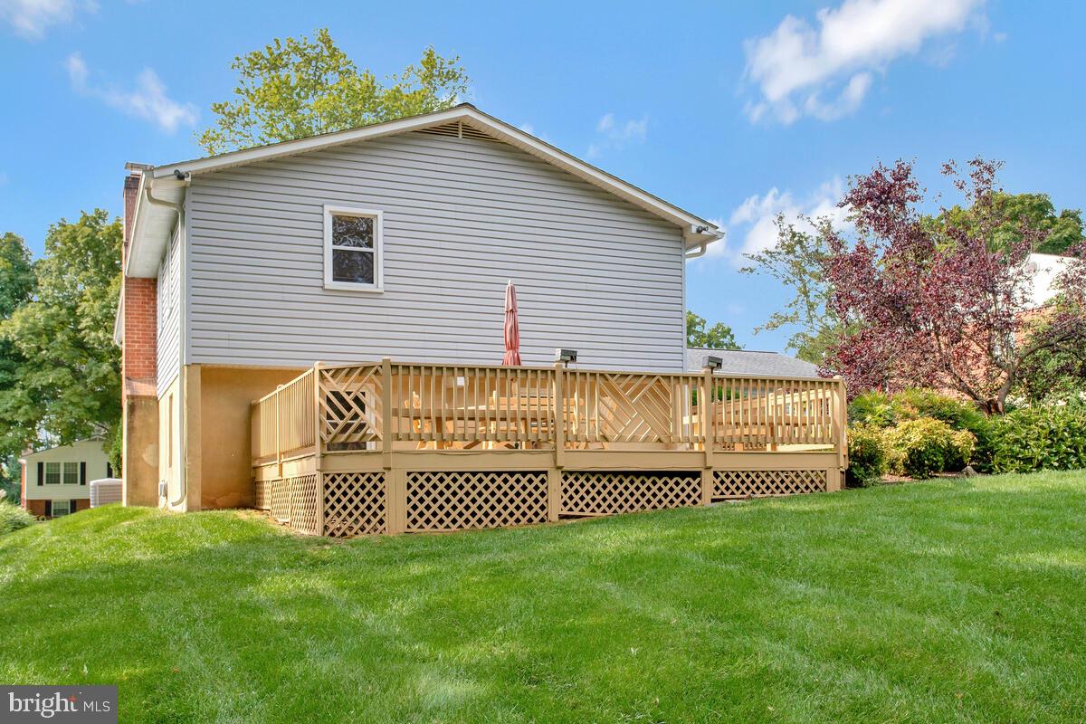 PINE ORCHARD MEADOWS - Residential