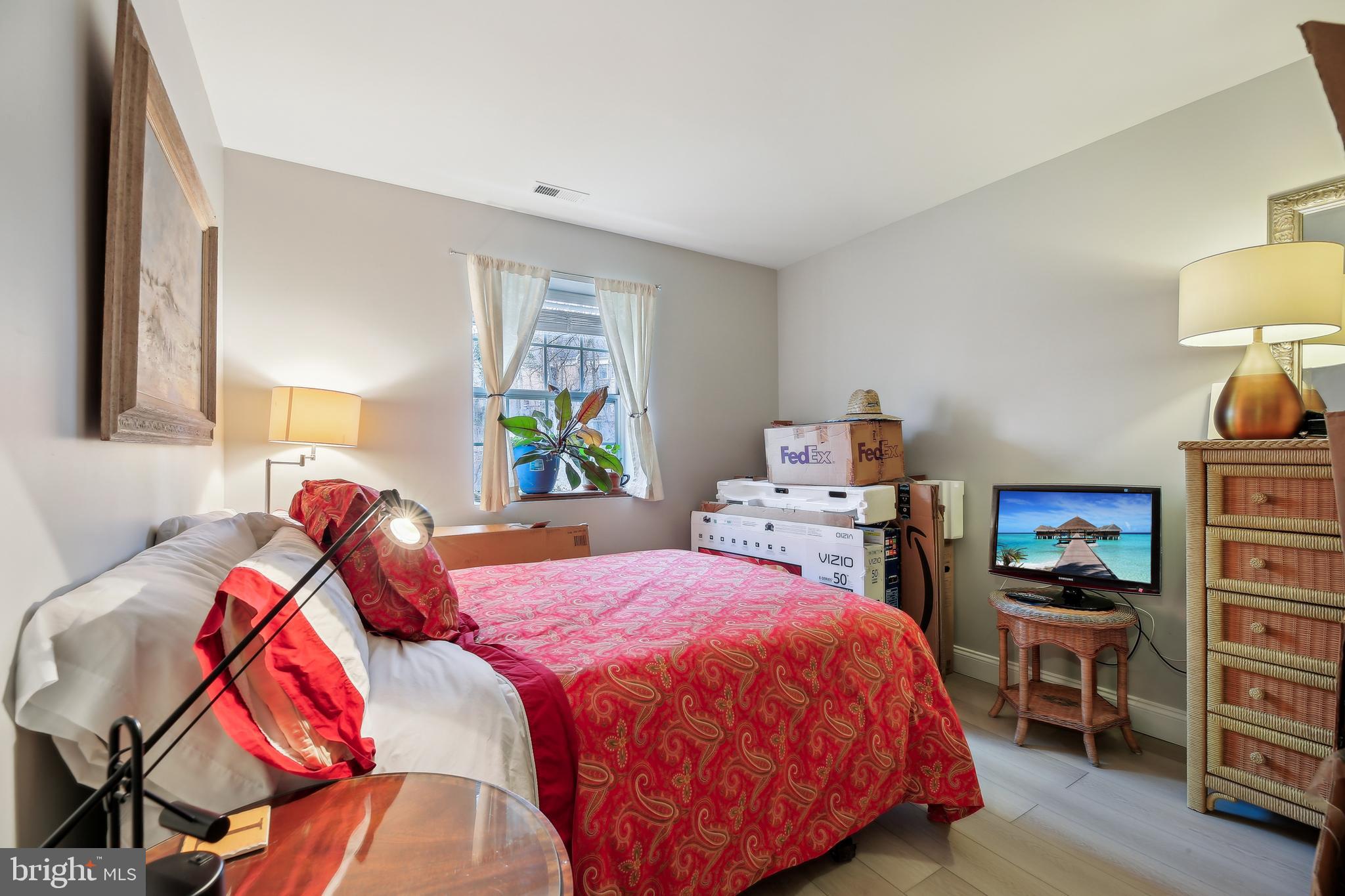 STAPLETON COURT GARDEN - Residential