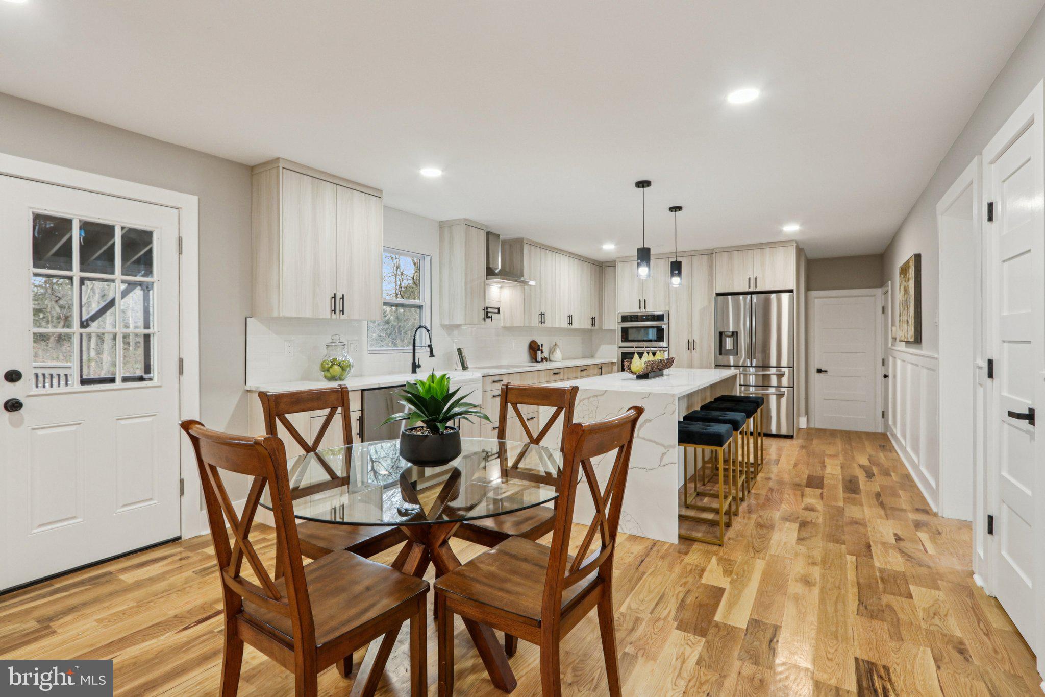 MAKEFIELD RIDGE - Residential