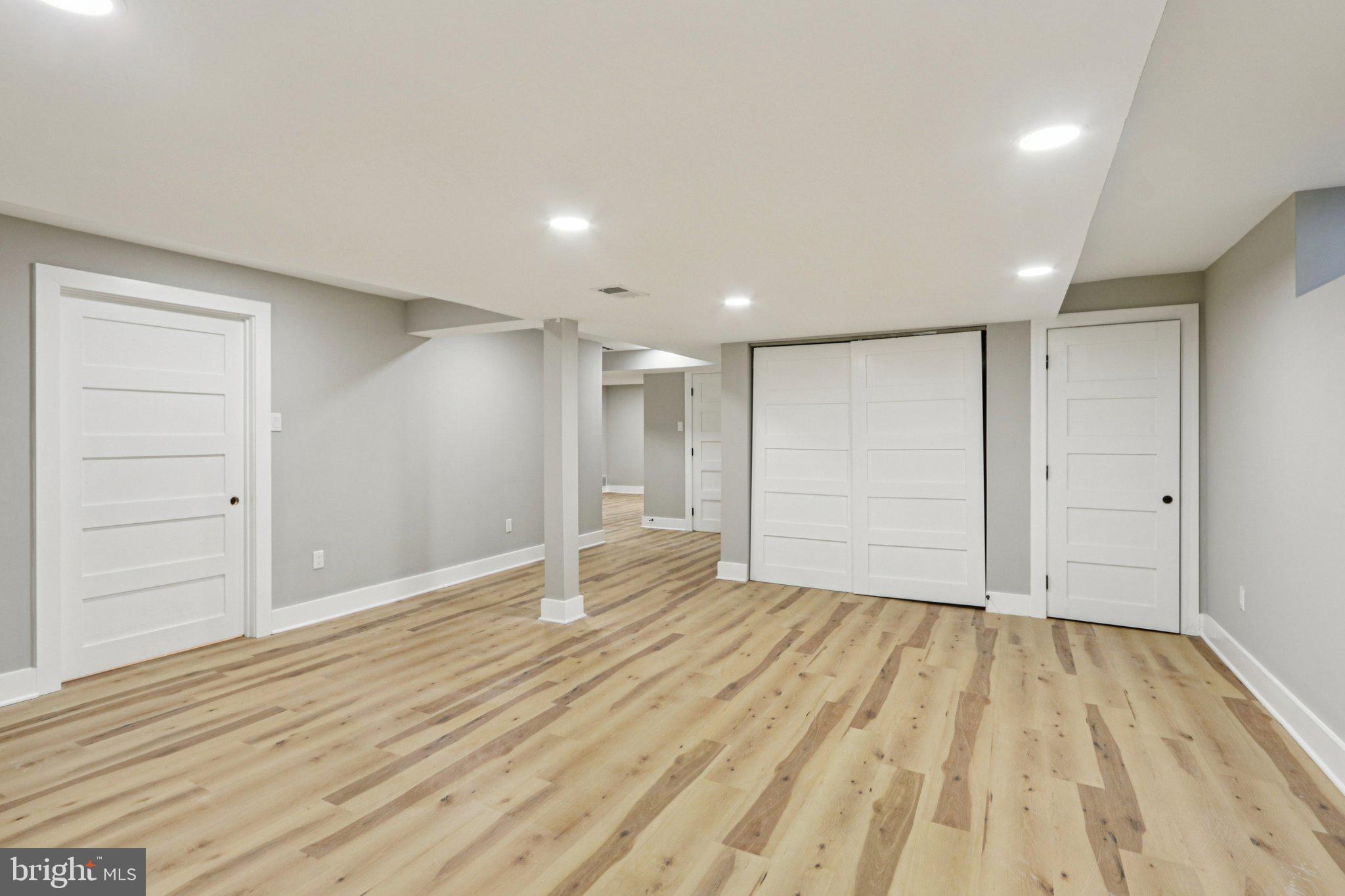 MAKEFIELD RIDGE - Residential