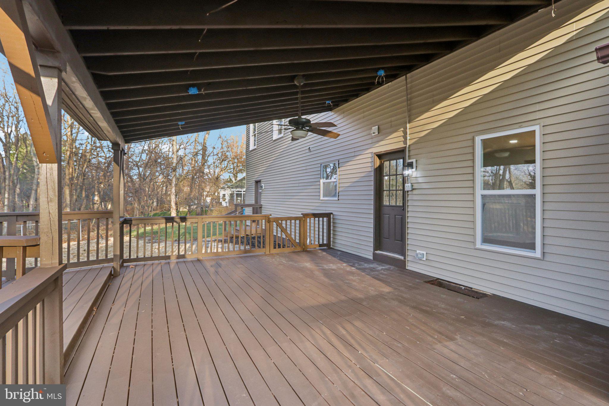 MAKEFIELD RIDGE - Residential