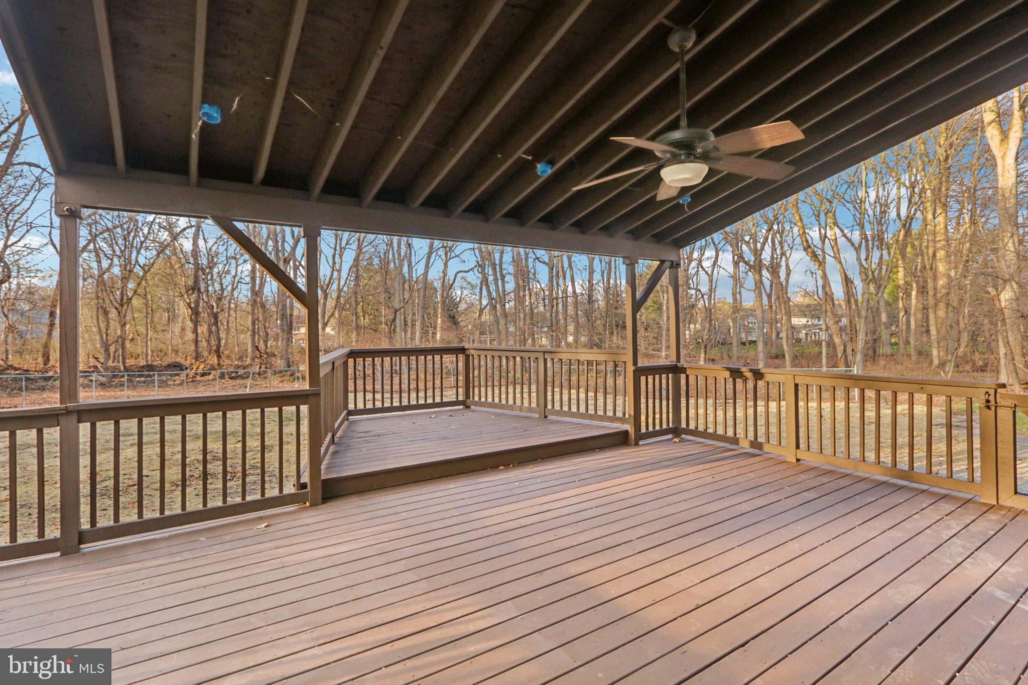 MAKEFIELD RIDGE - Residential