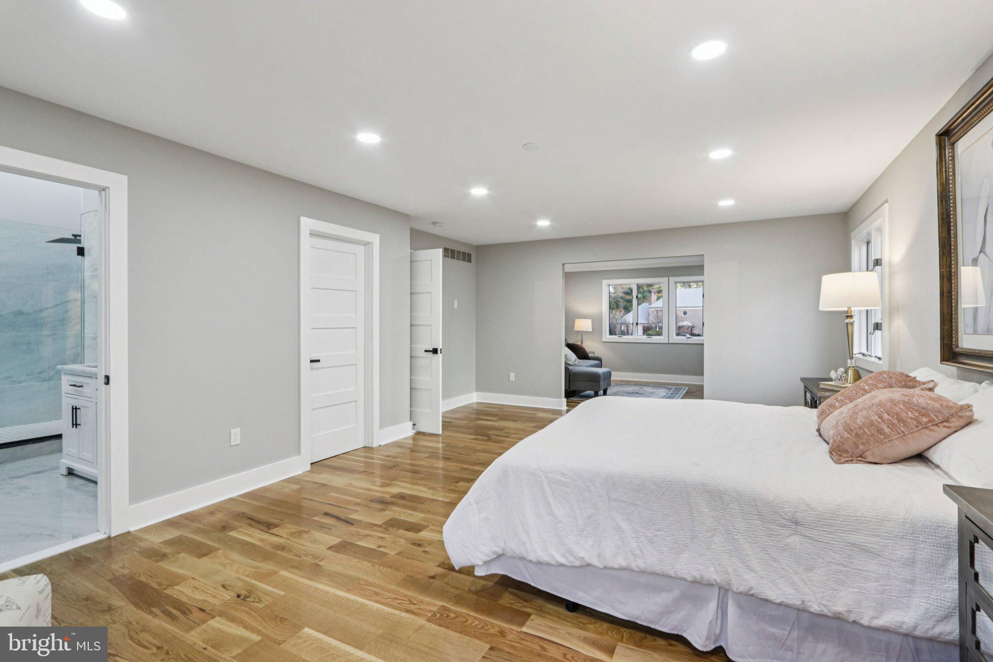 MAKEFIELD RIDGE - Residential