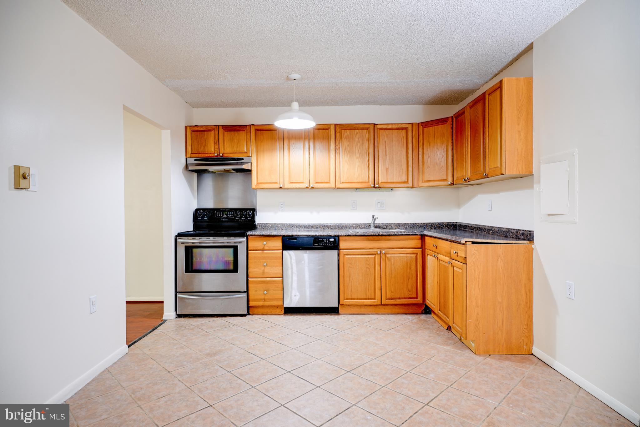 400 GLENDALE ROAD J20