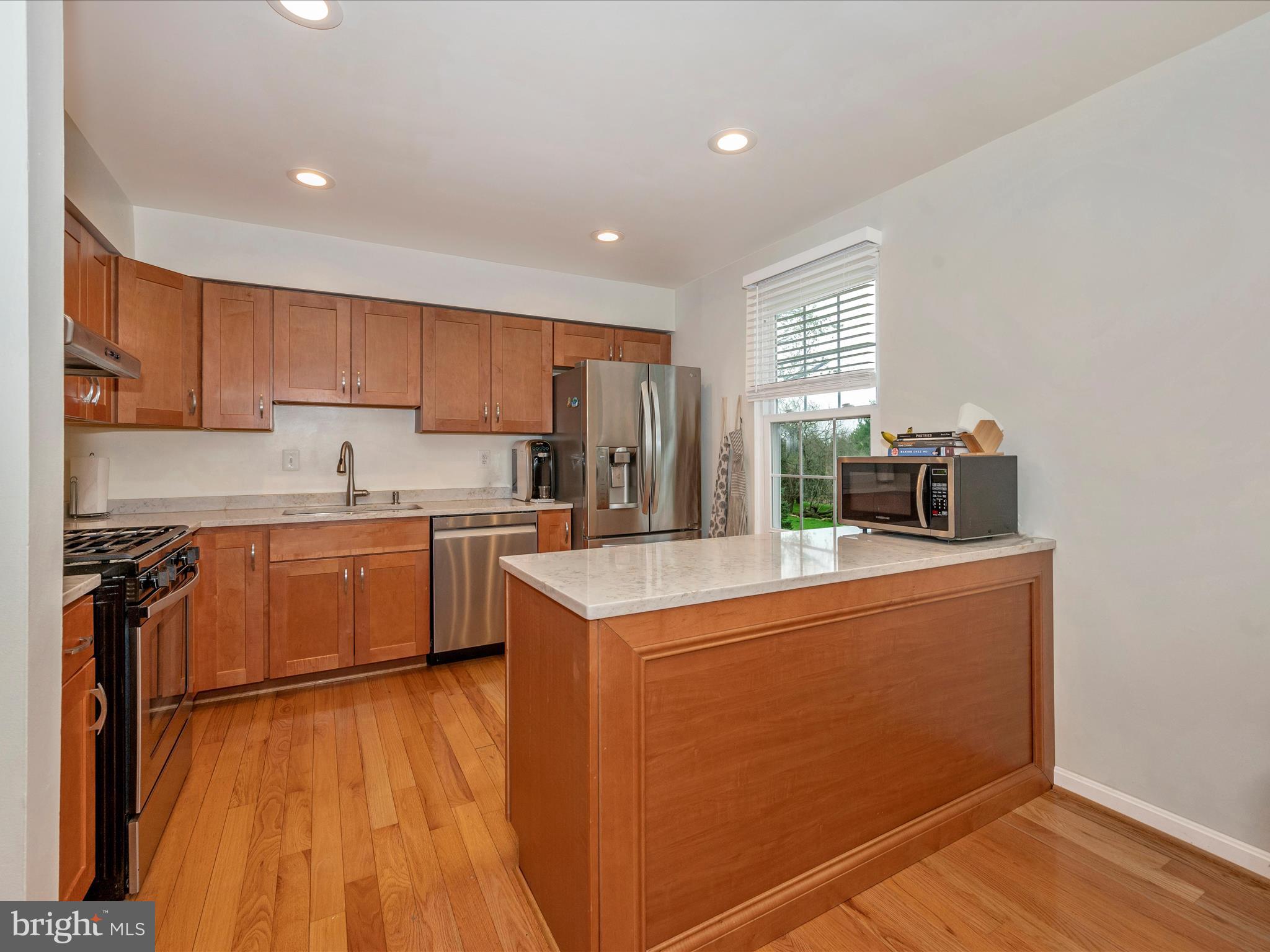 DERWOOD STATION - Residential