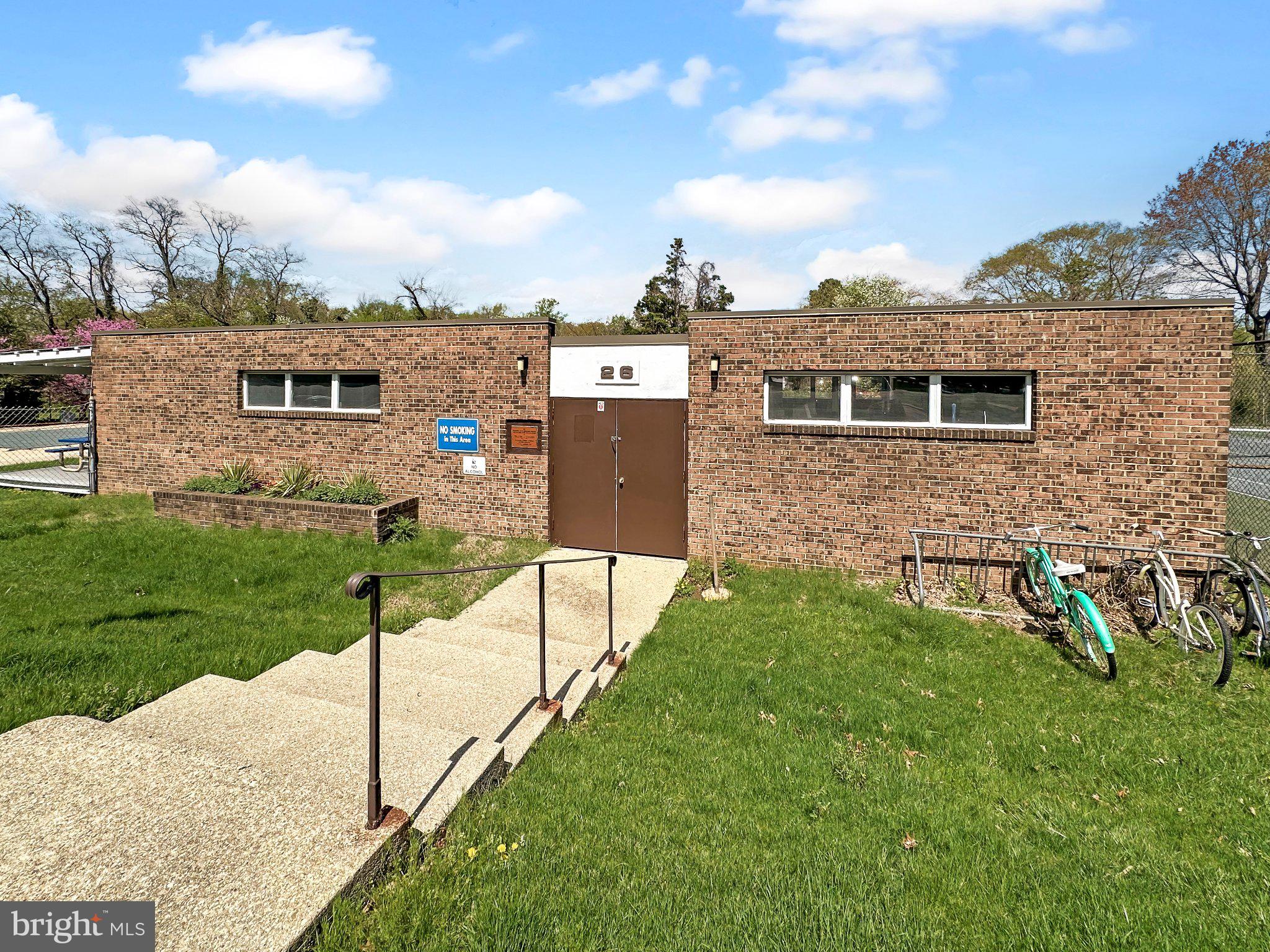 FAIRWINDS ON SEVERN - Residential