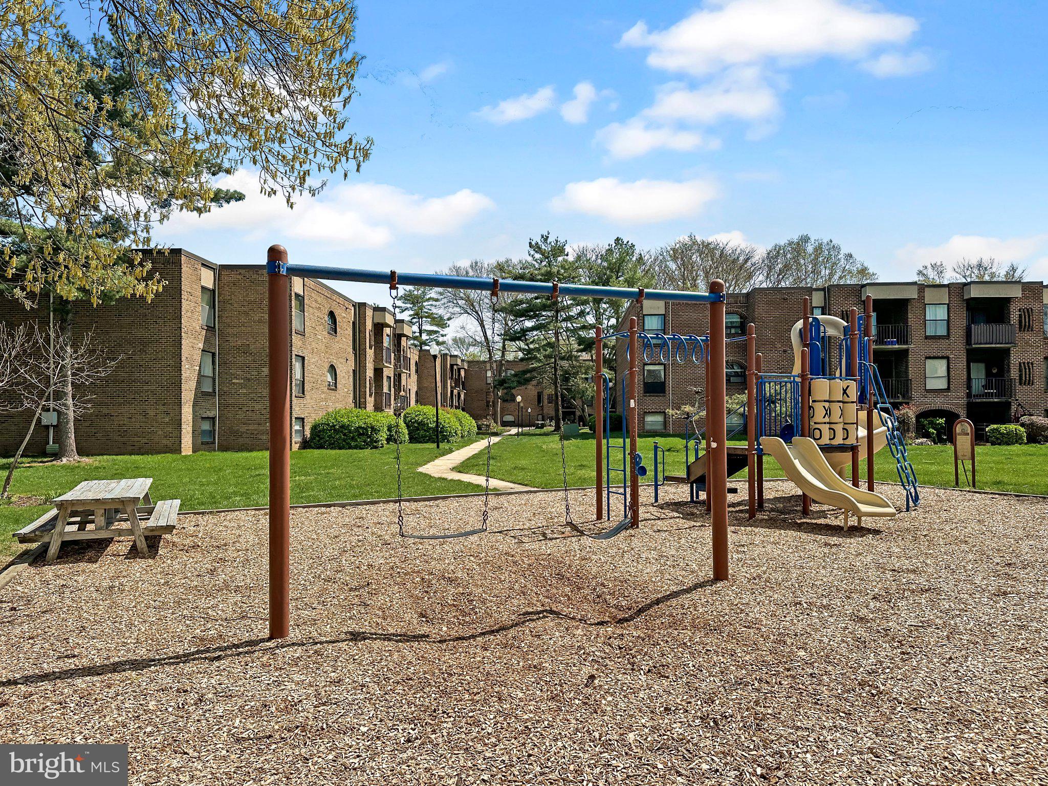 FAIRWINDS ON SEVERN - Residential