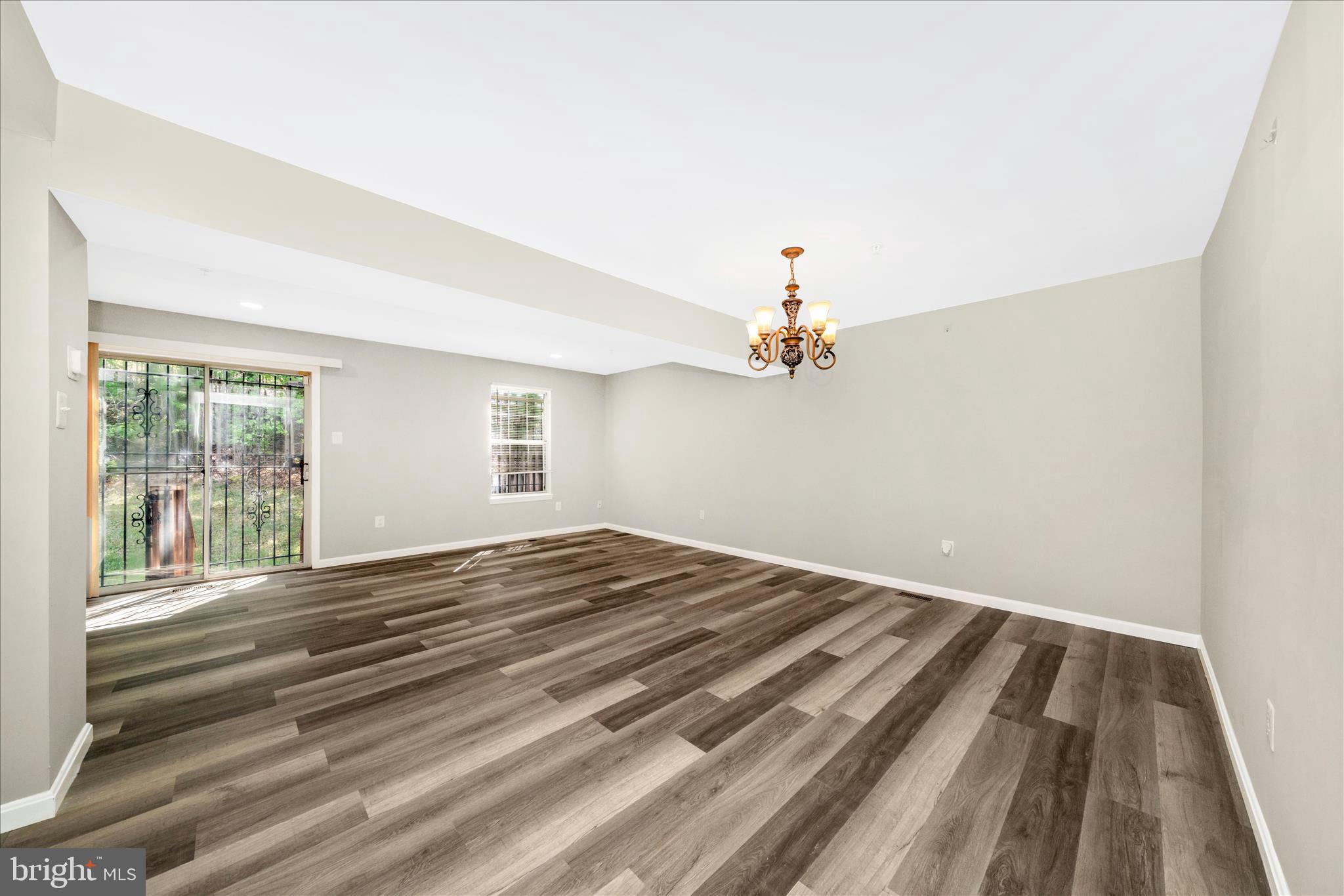 FORESTVILLE PARK - Residential