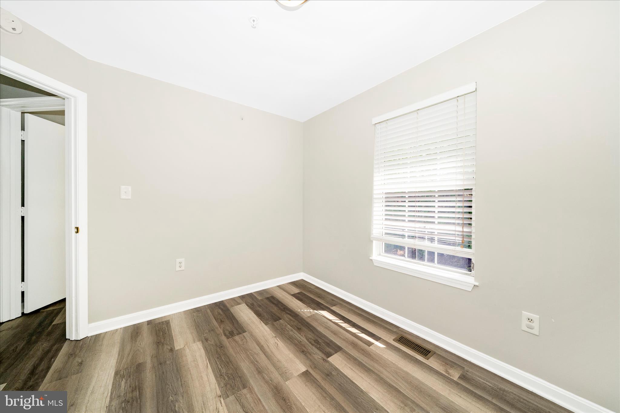 FORESTVILLE PARK - Residential