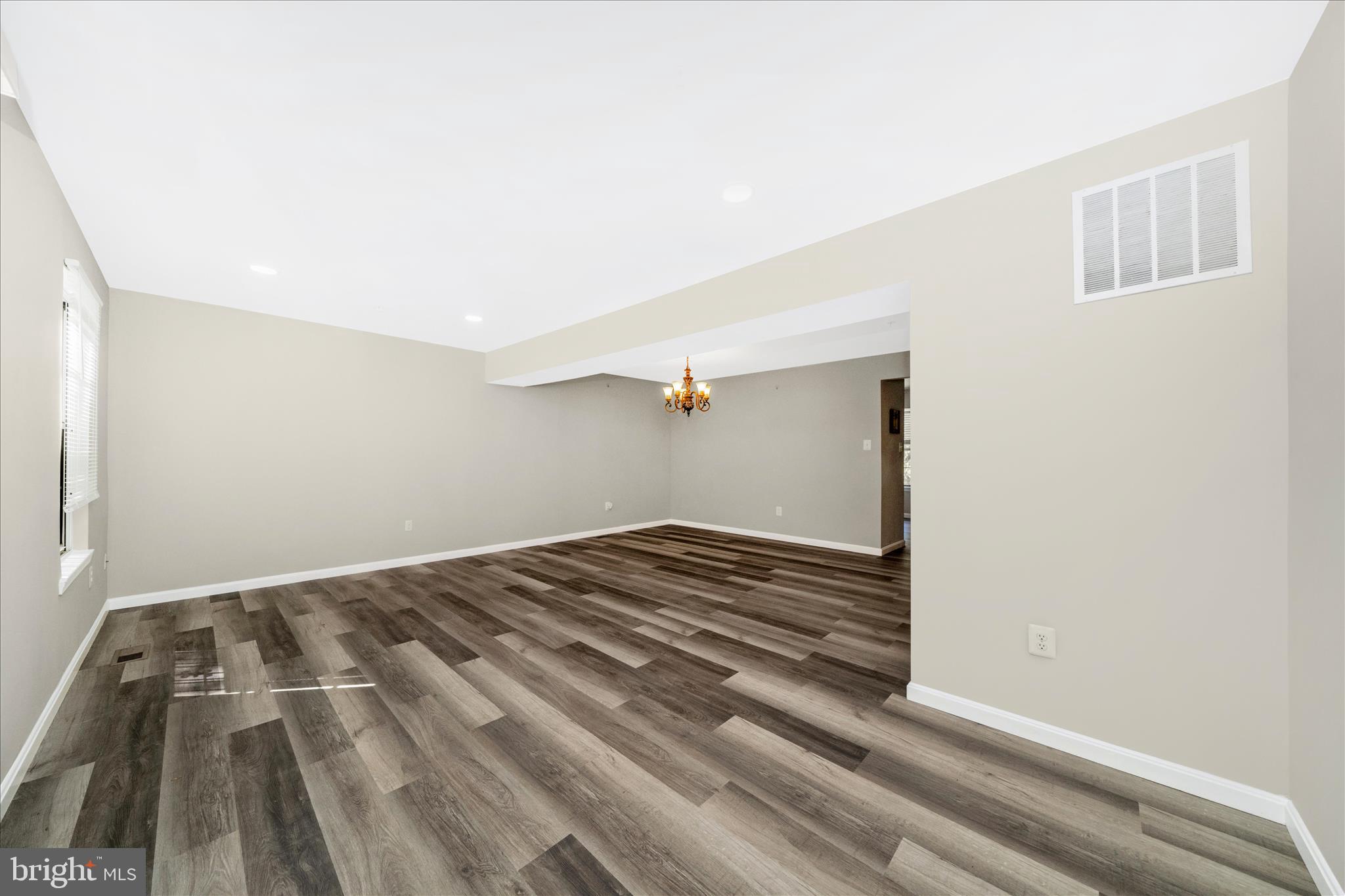 FORESTVILLE PARK - Residential