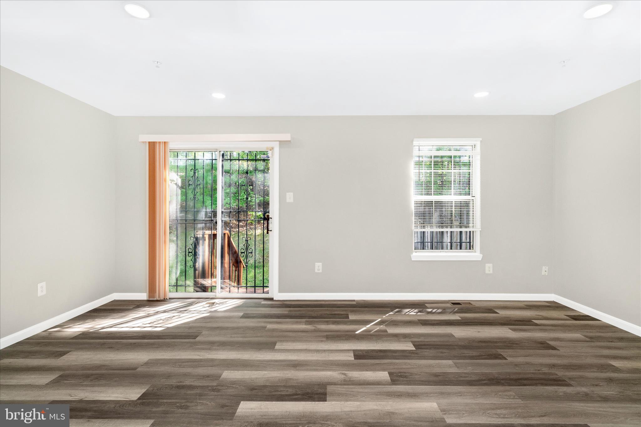 FORESTVILLE PARK - Residential